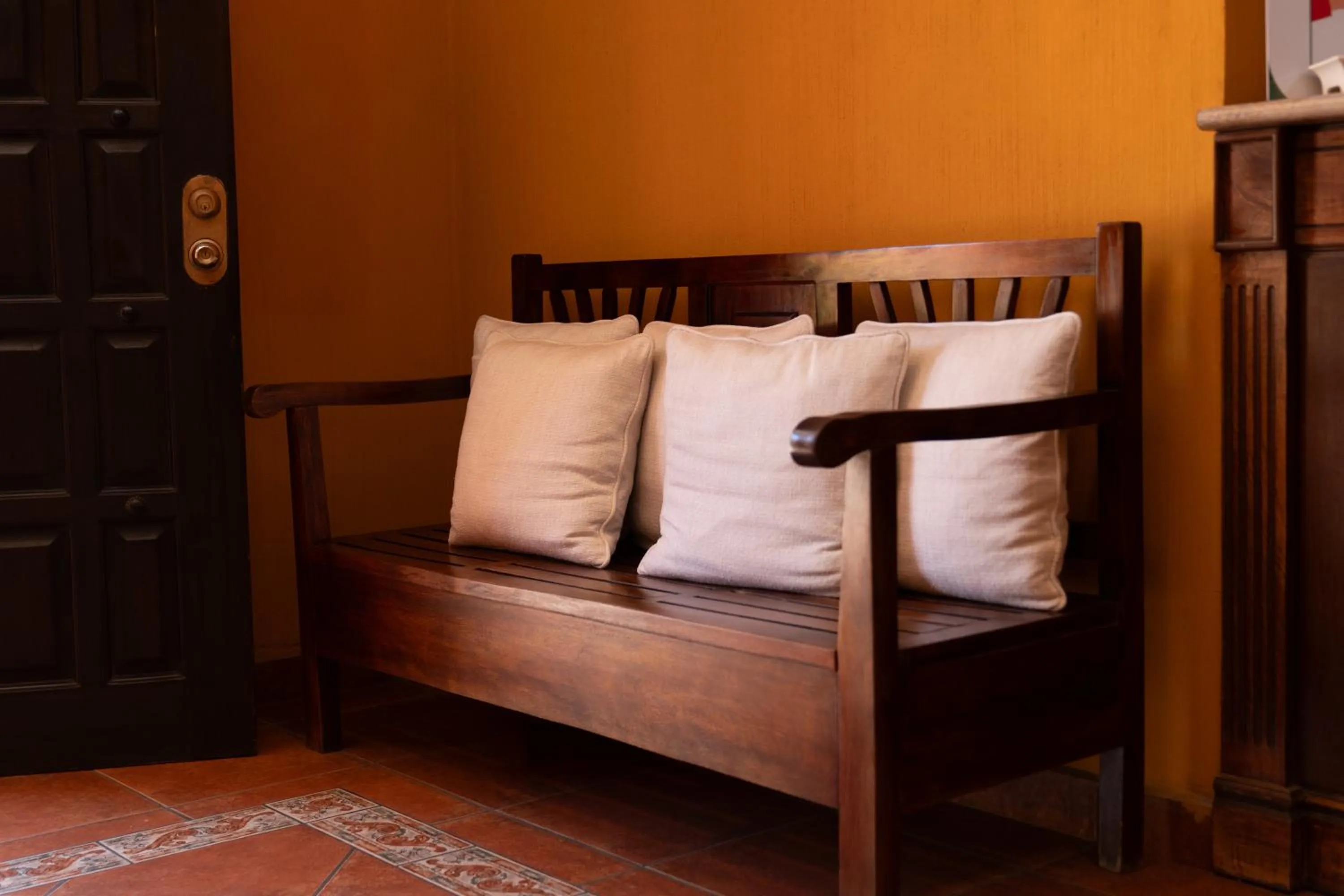 Living room, Bed in Hotel Villa Terra