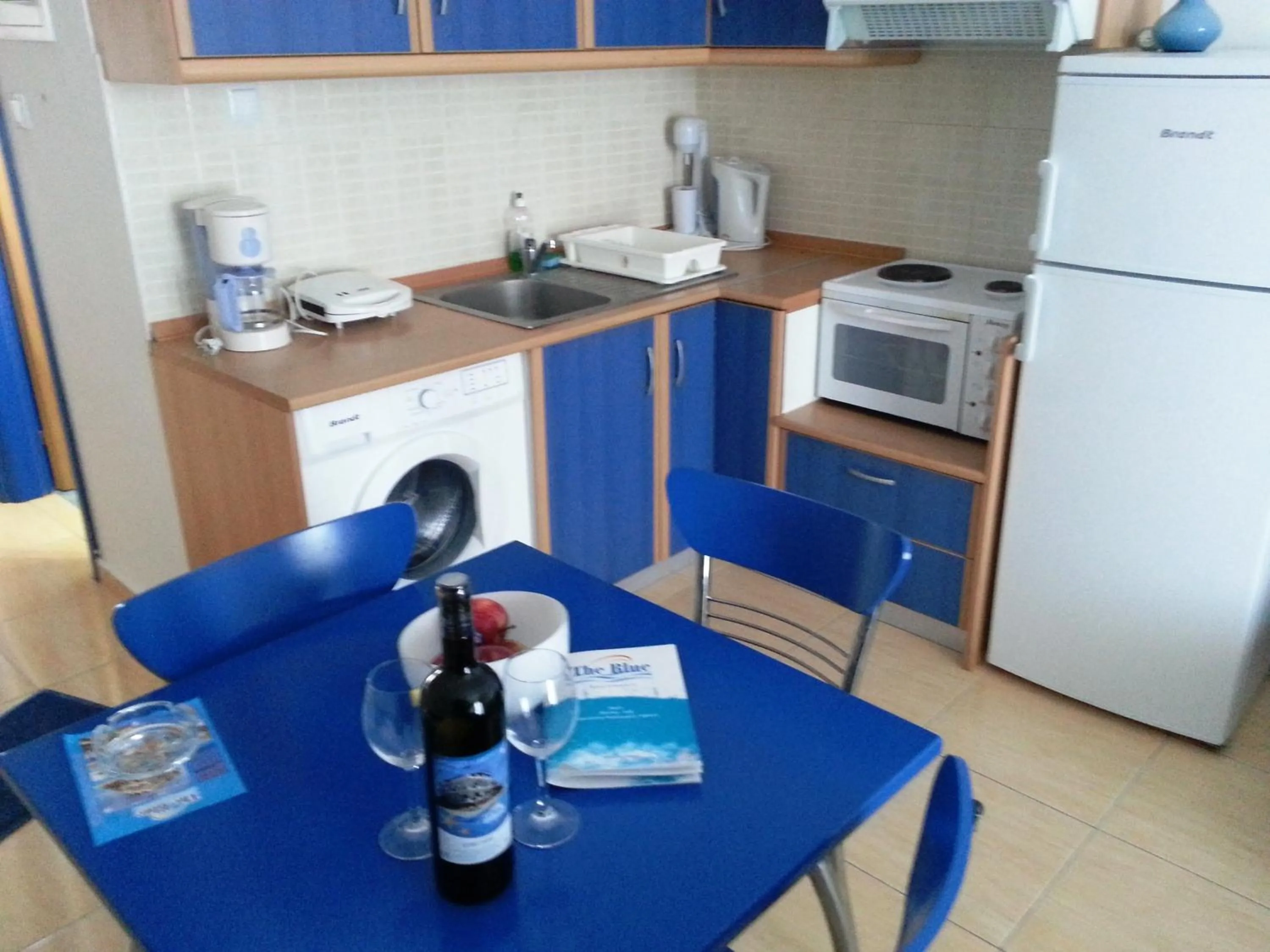 Coffee/tea facilities in The Blue Beach Apartments