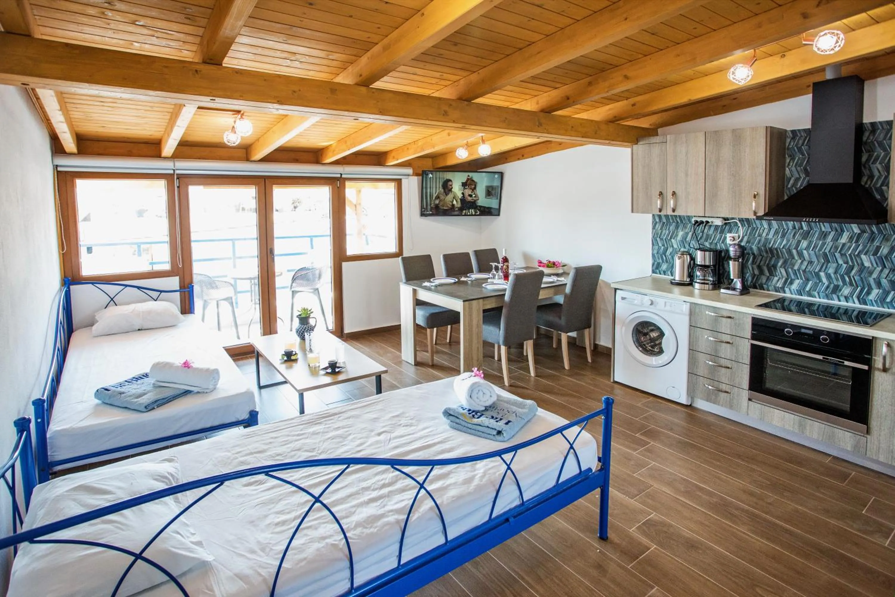 Kitchen or kitchenette in The Blue Beach Apartments