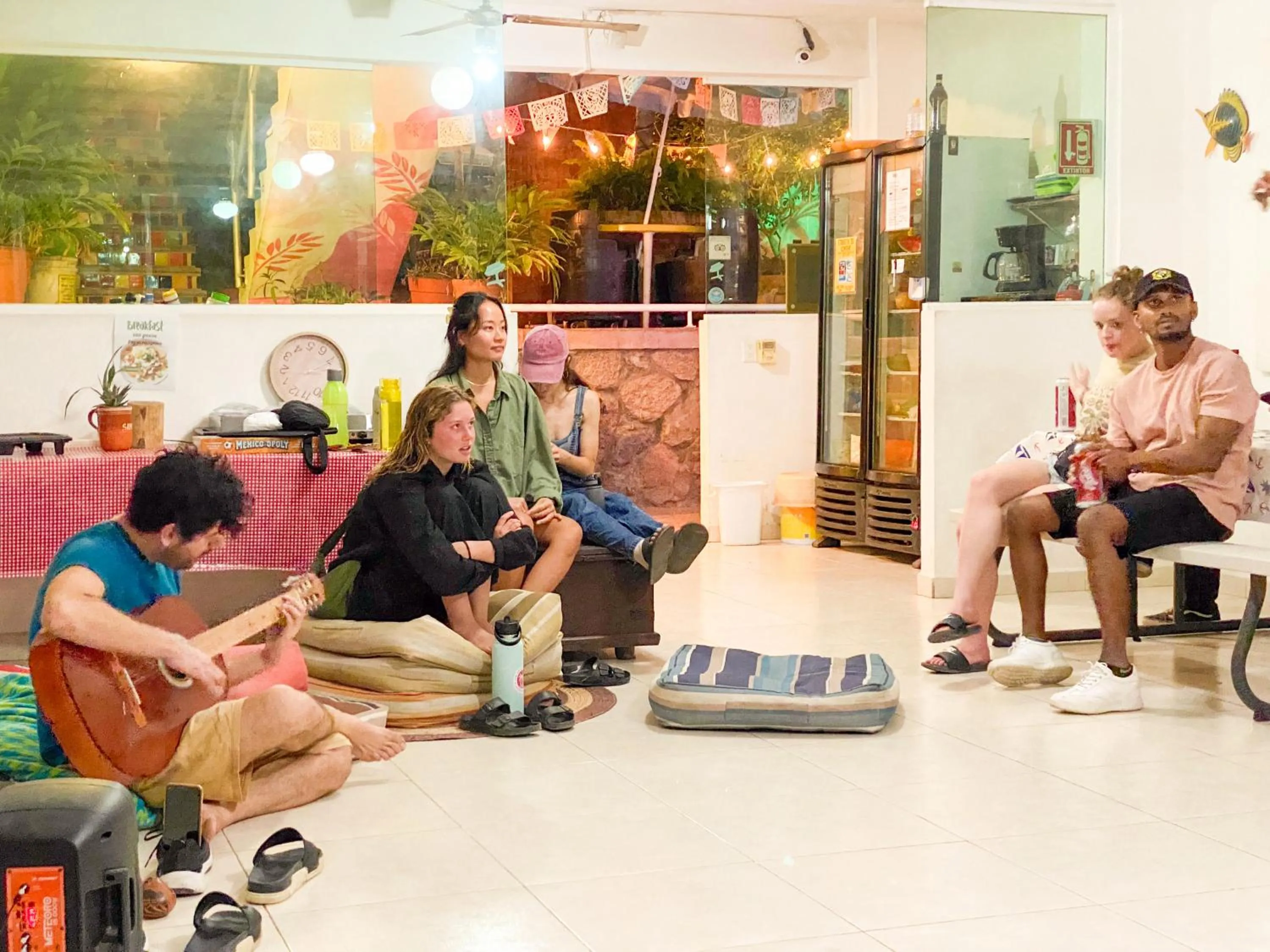 Living room in ITH Sayulita Amazing Surf Hostel