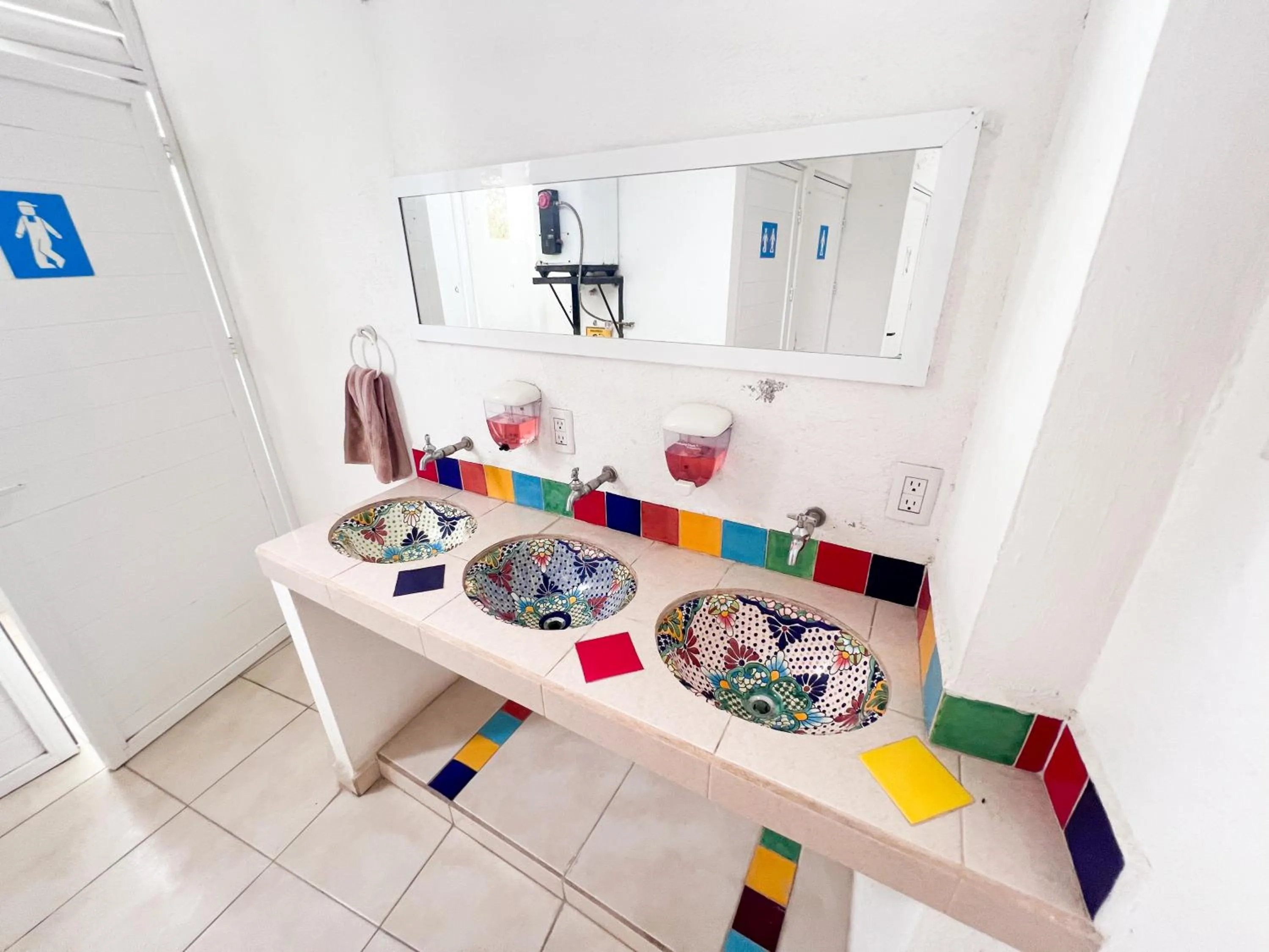 Bathroom in ITH Sayulita Amazing Surf Hostel