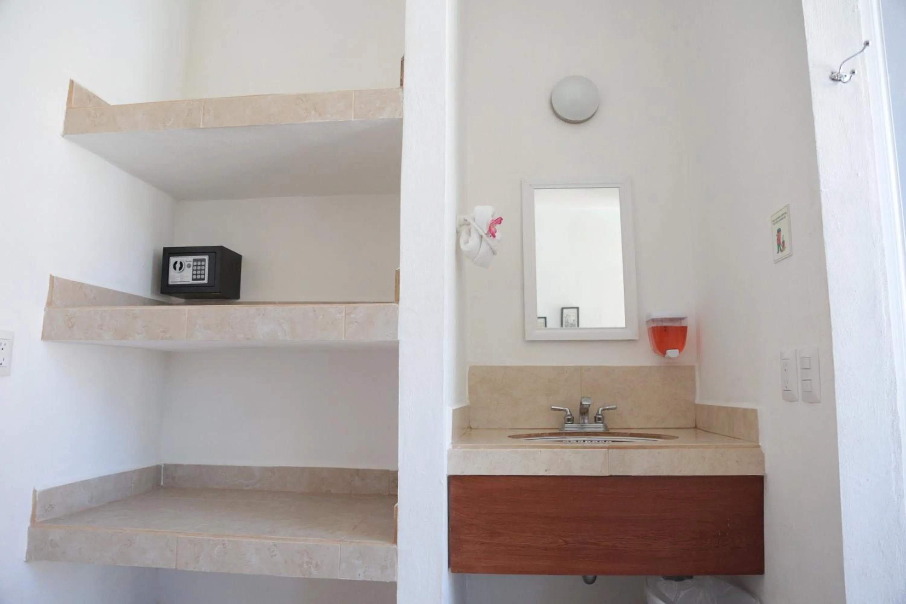 Bathroom in ITH Sayulita Amazing Surf Hostel