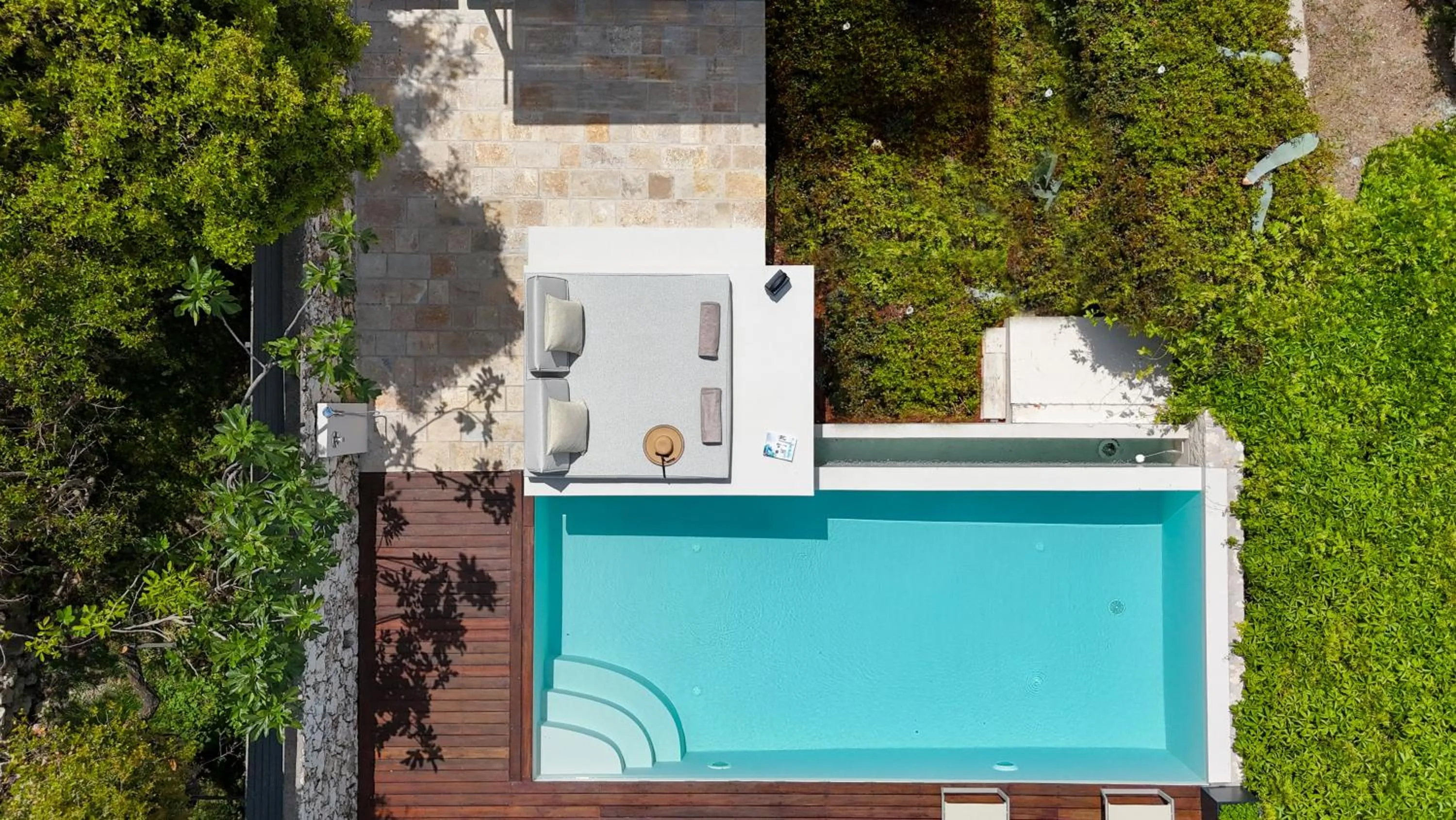 Day in Artblue Villas