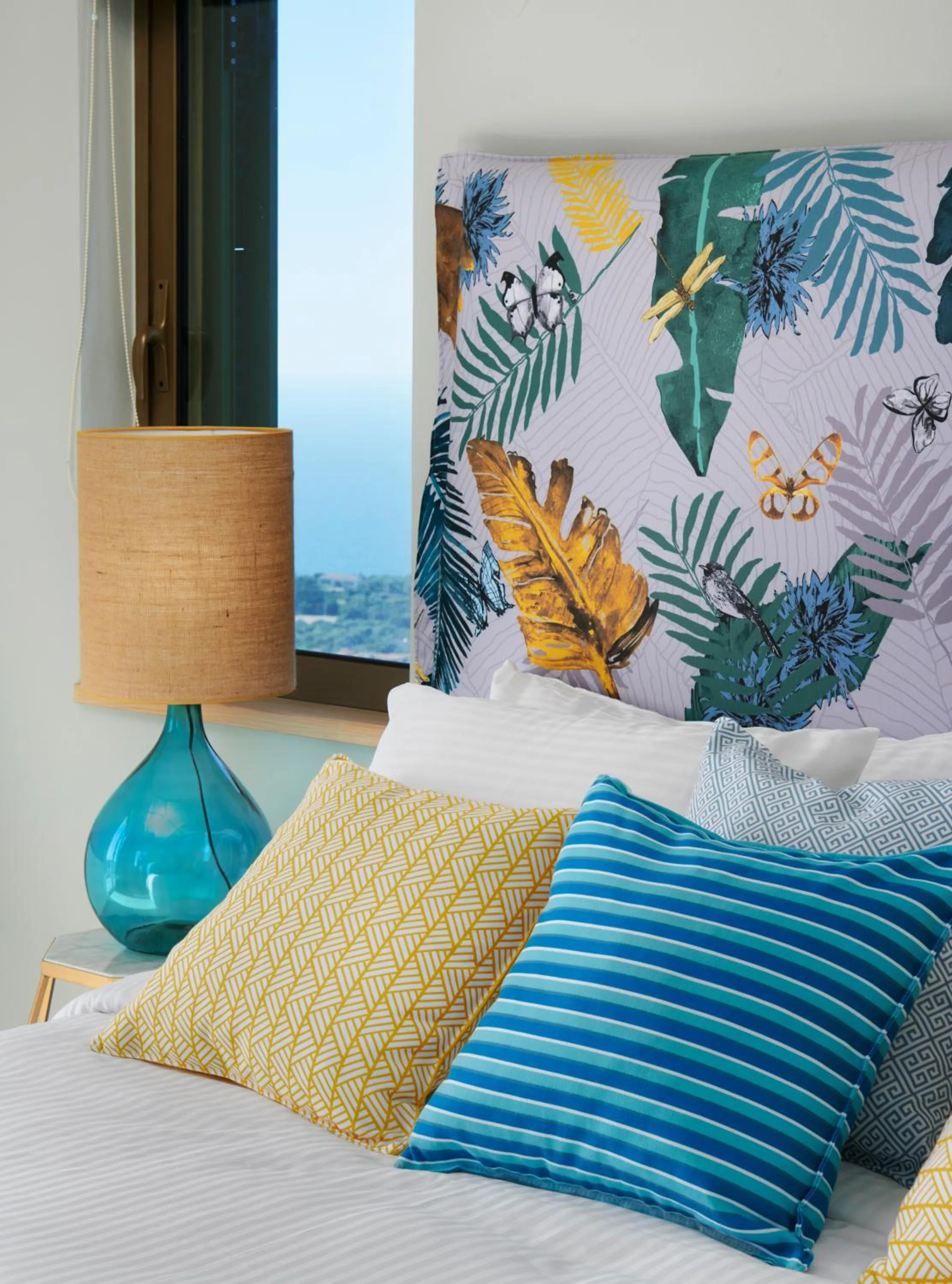 Bathroom, Bed in Artblue Villas