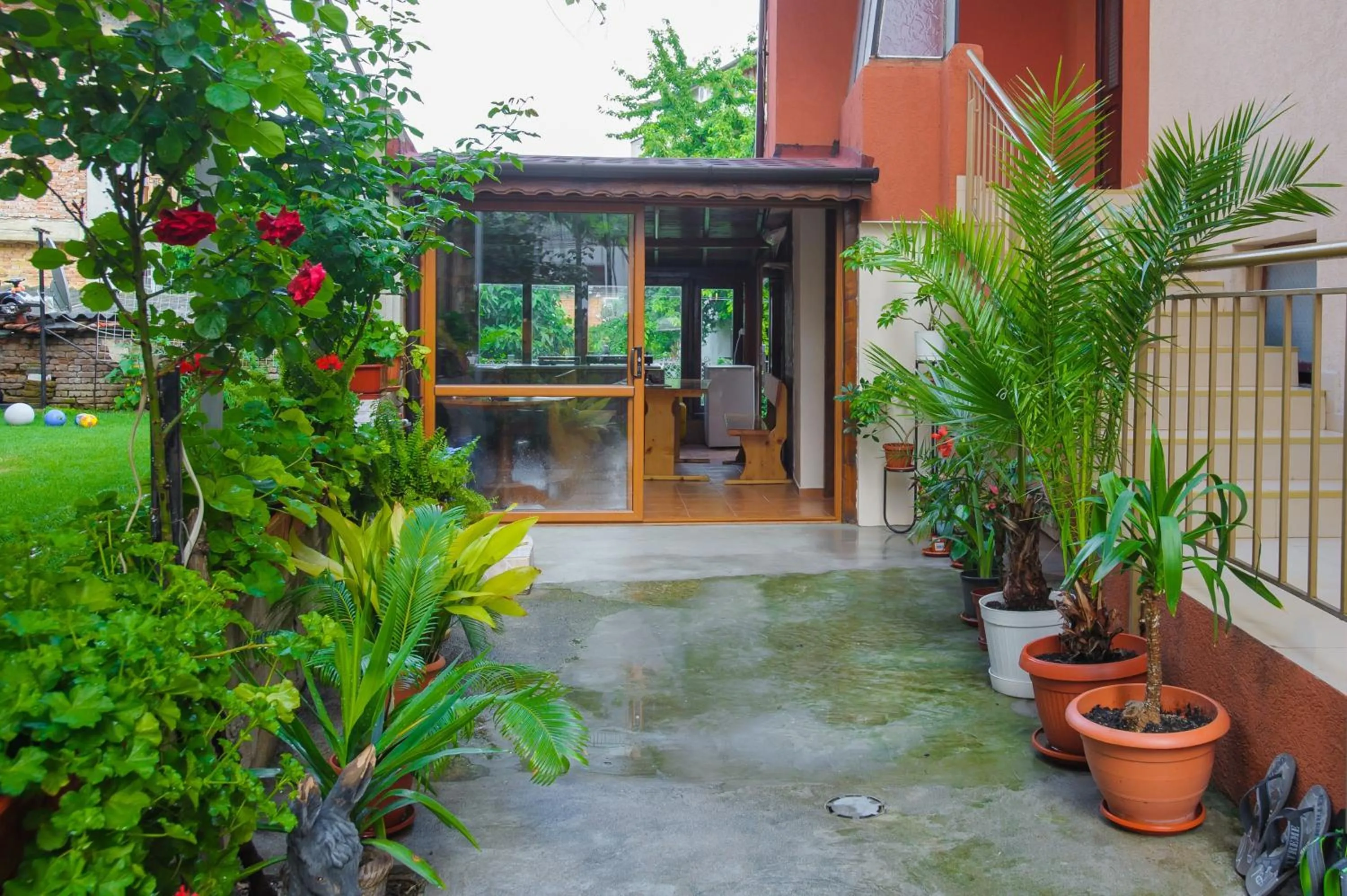 Communal kitchen in Guest House Galema