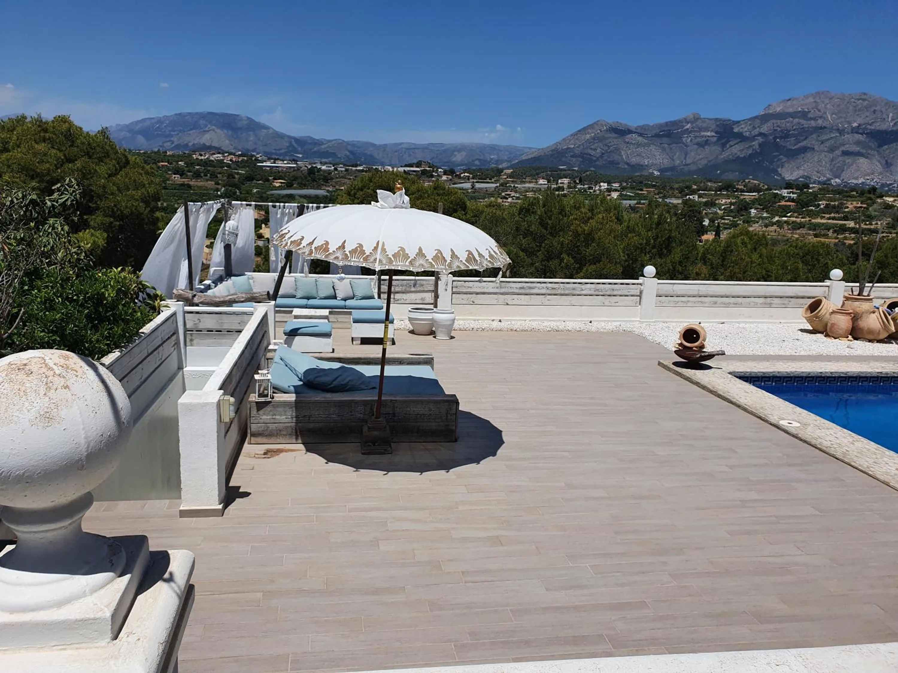 Day in elparaiso-altea Apartment "Sylvia" ADULTS ONLY Bed & Borrel