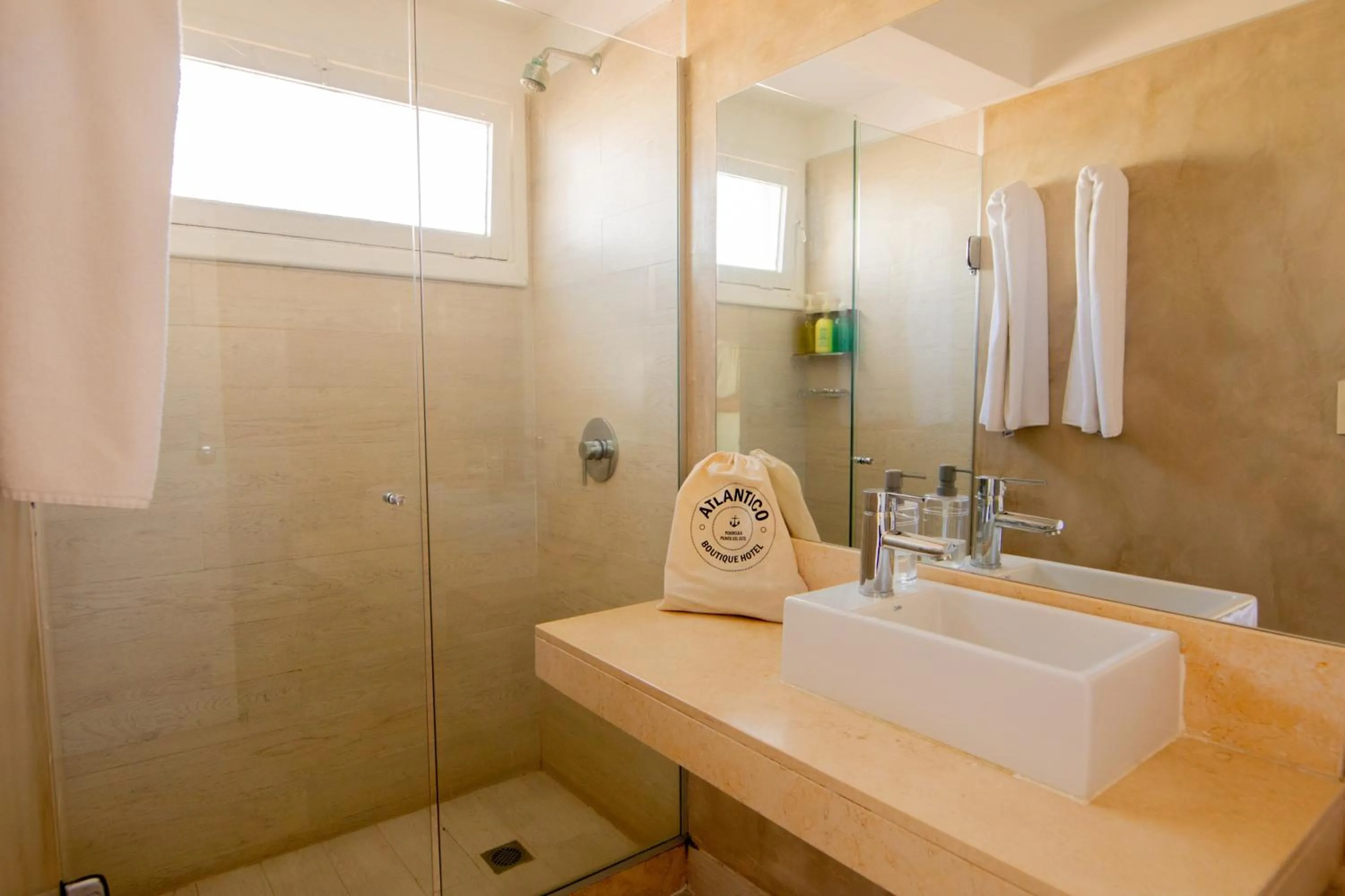 Bathroom in Atlántico Boutique Hotel