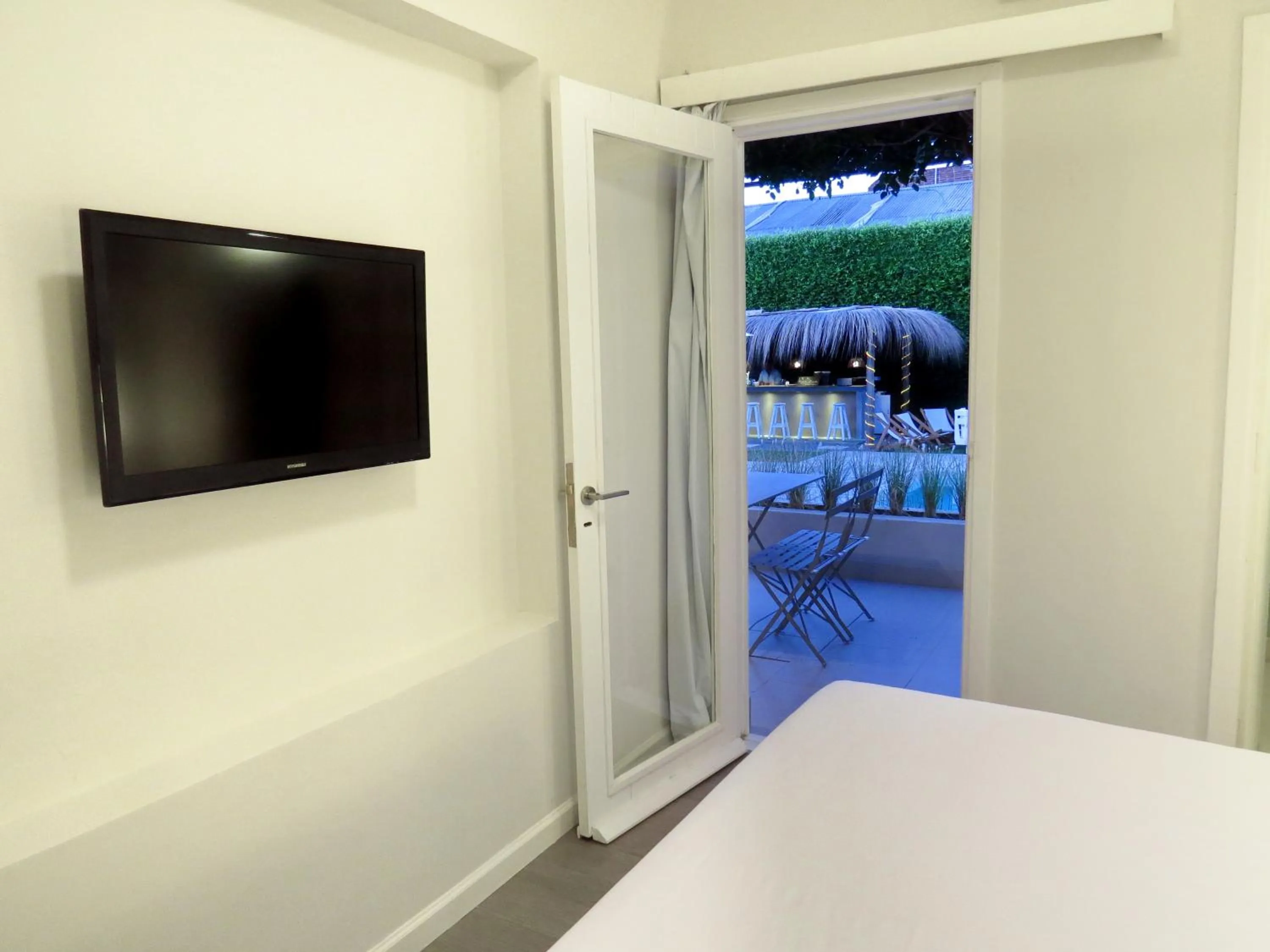 TV and multimedia in Atlántico Boutique Hotel