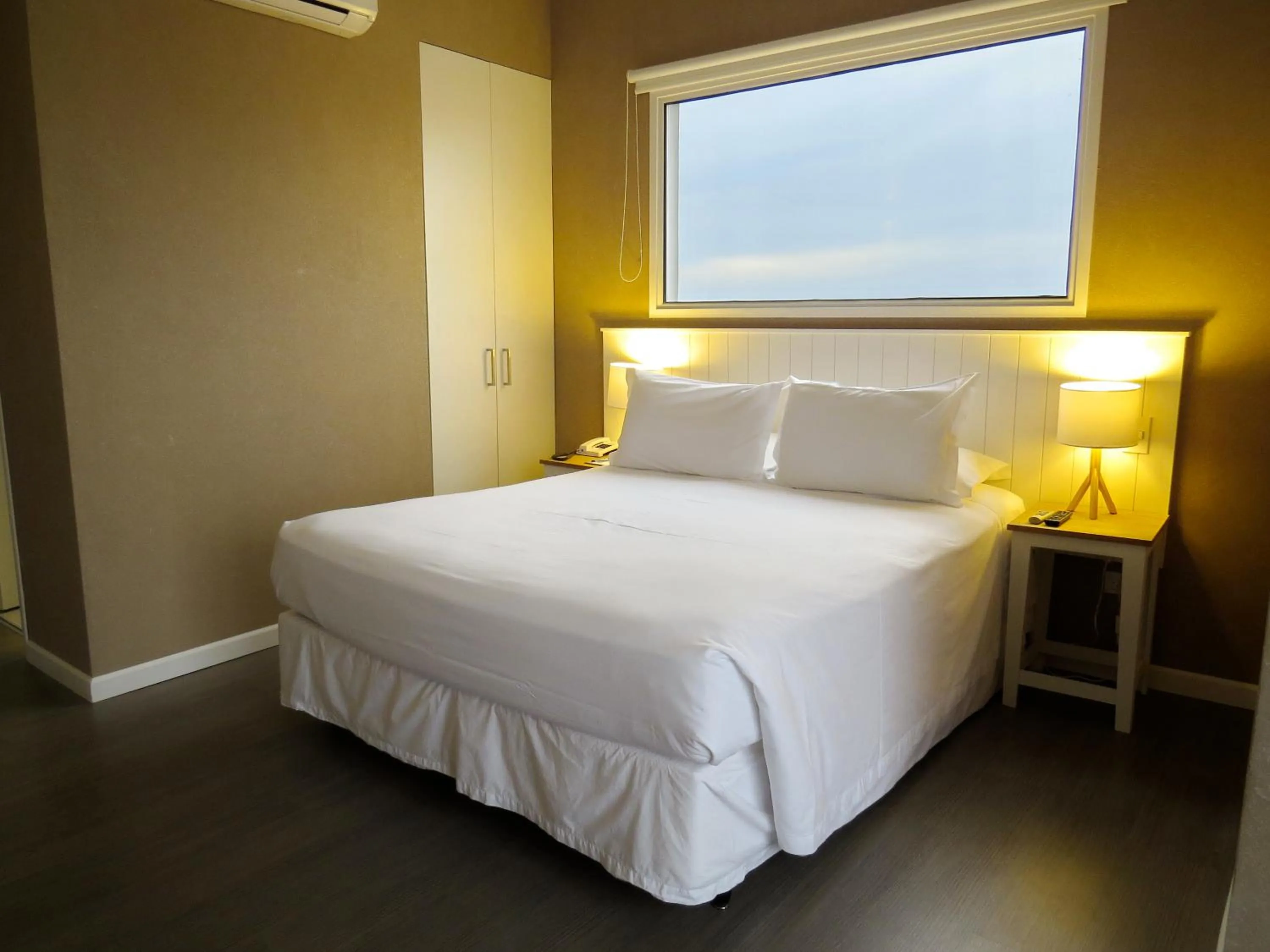 Bedroom, Bed in Atlántico Boutique Hotel