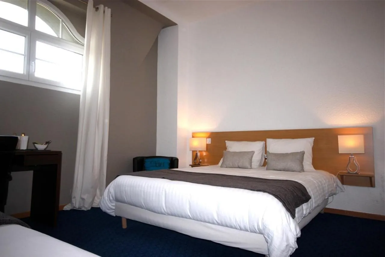 Bedroom, Bed in Hôtel la Régie