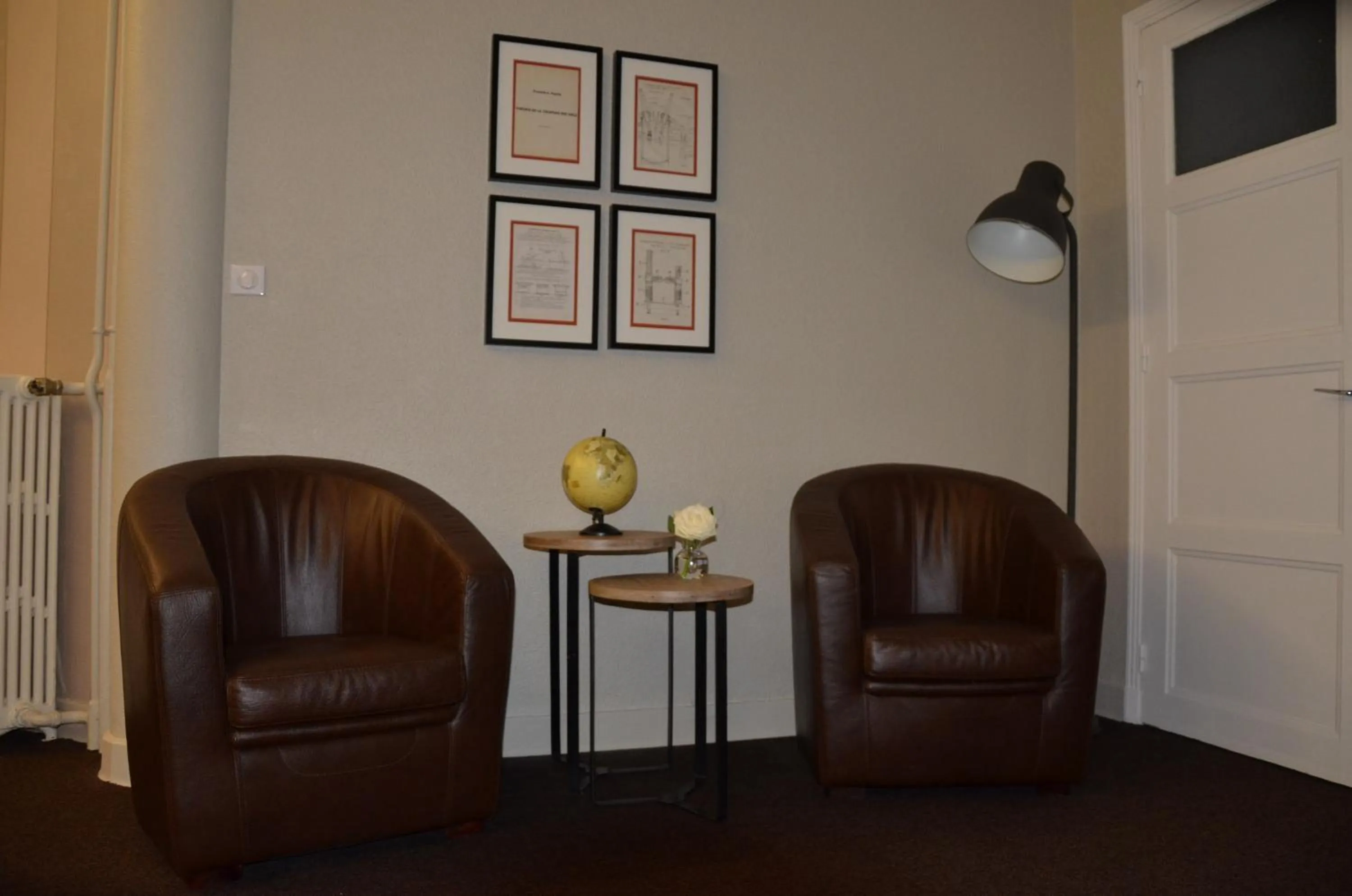 Seating area in Hôtel la Régie