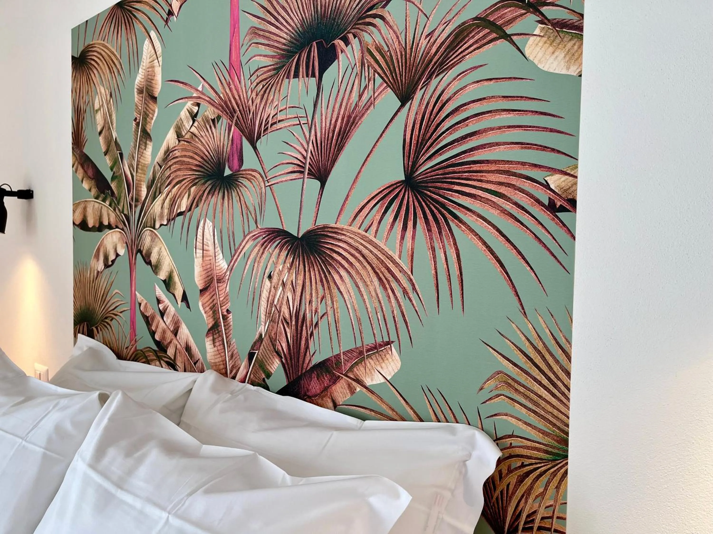 Decorative detail, Bed in Dimora di Dante