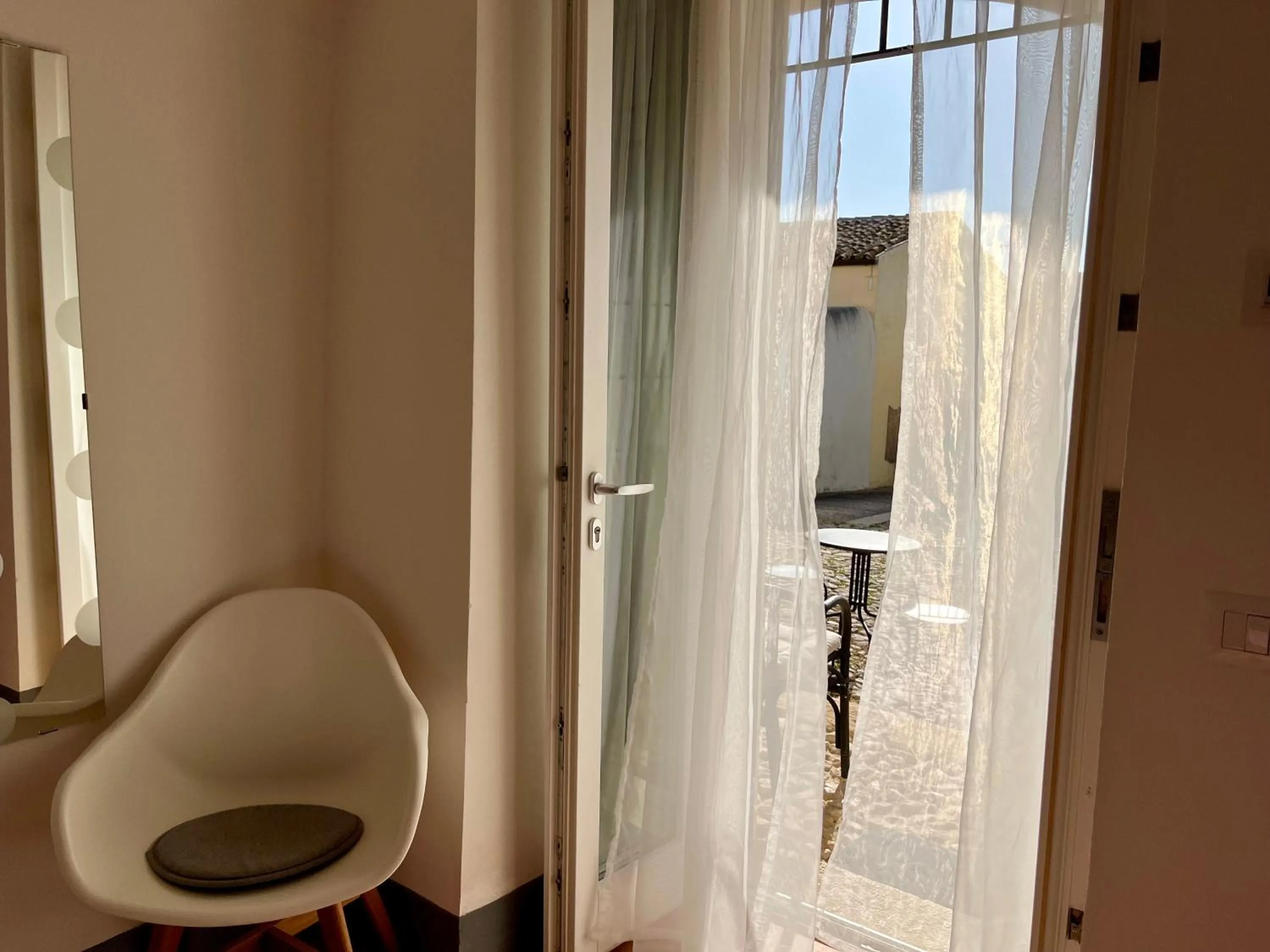 Facade/entrance in Dimora di Dante