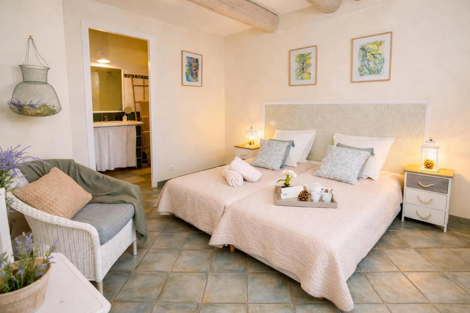 Twin Room with Garden View in La Bastide des Pins