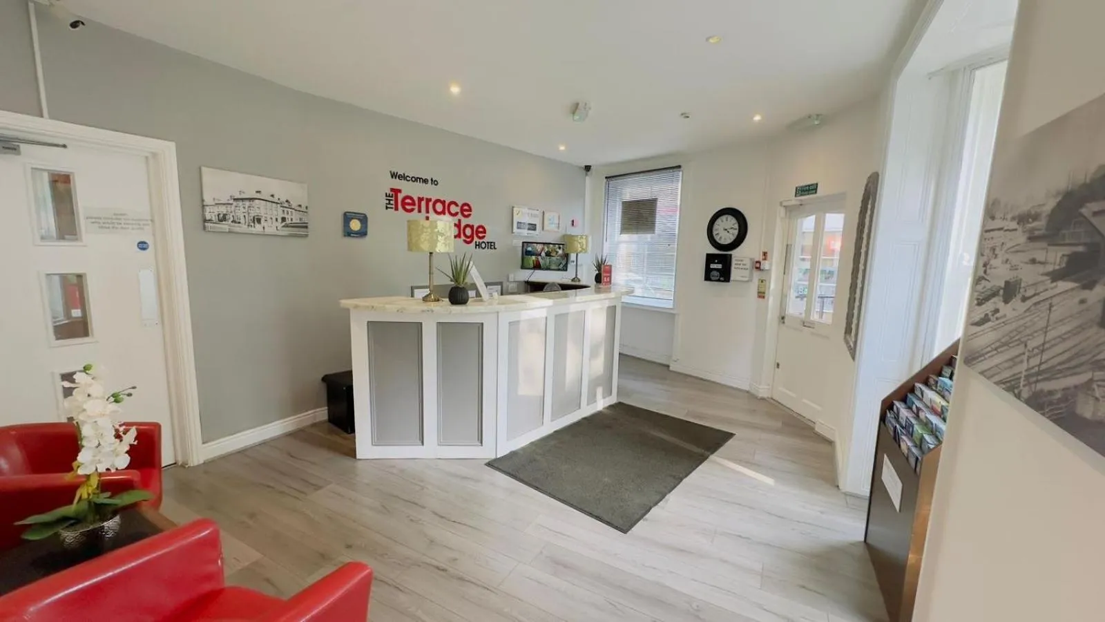 Lobby or reception in The Terrace Lodge Hotel