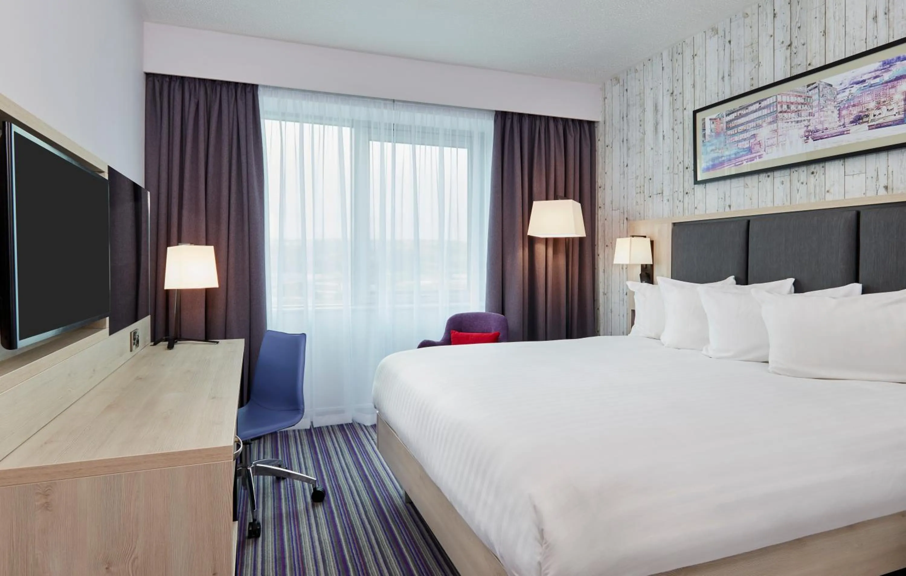 Bedroom, Bed in Leonardo Hotel Sheffield