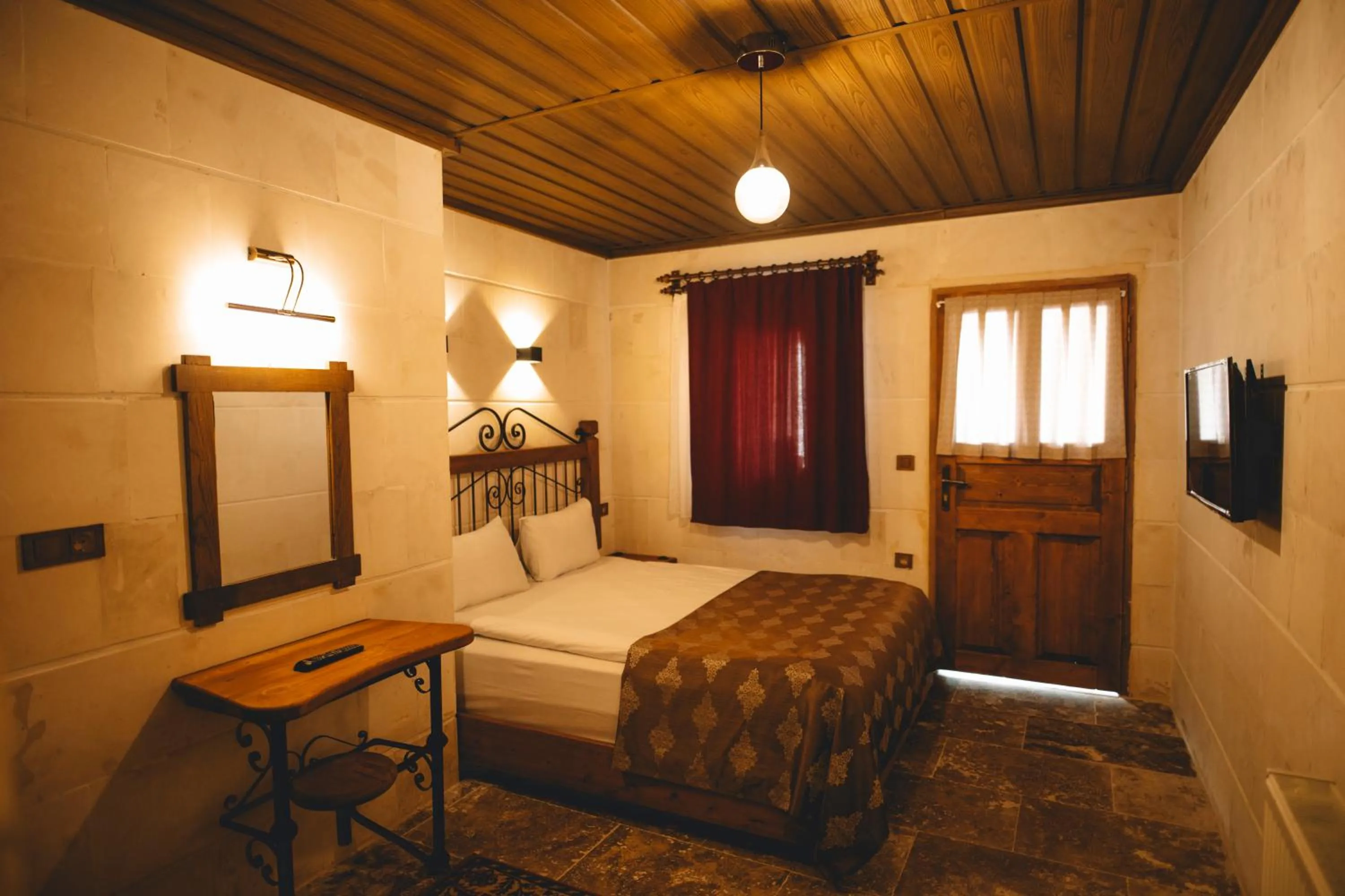 Bed in Çavuşin Cave House-Cappadocia