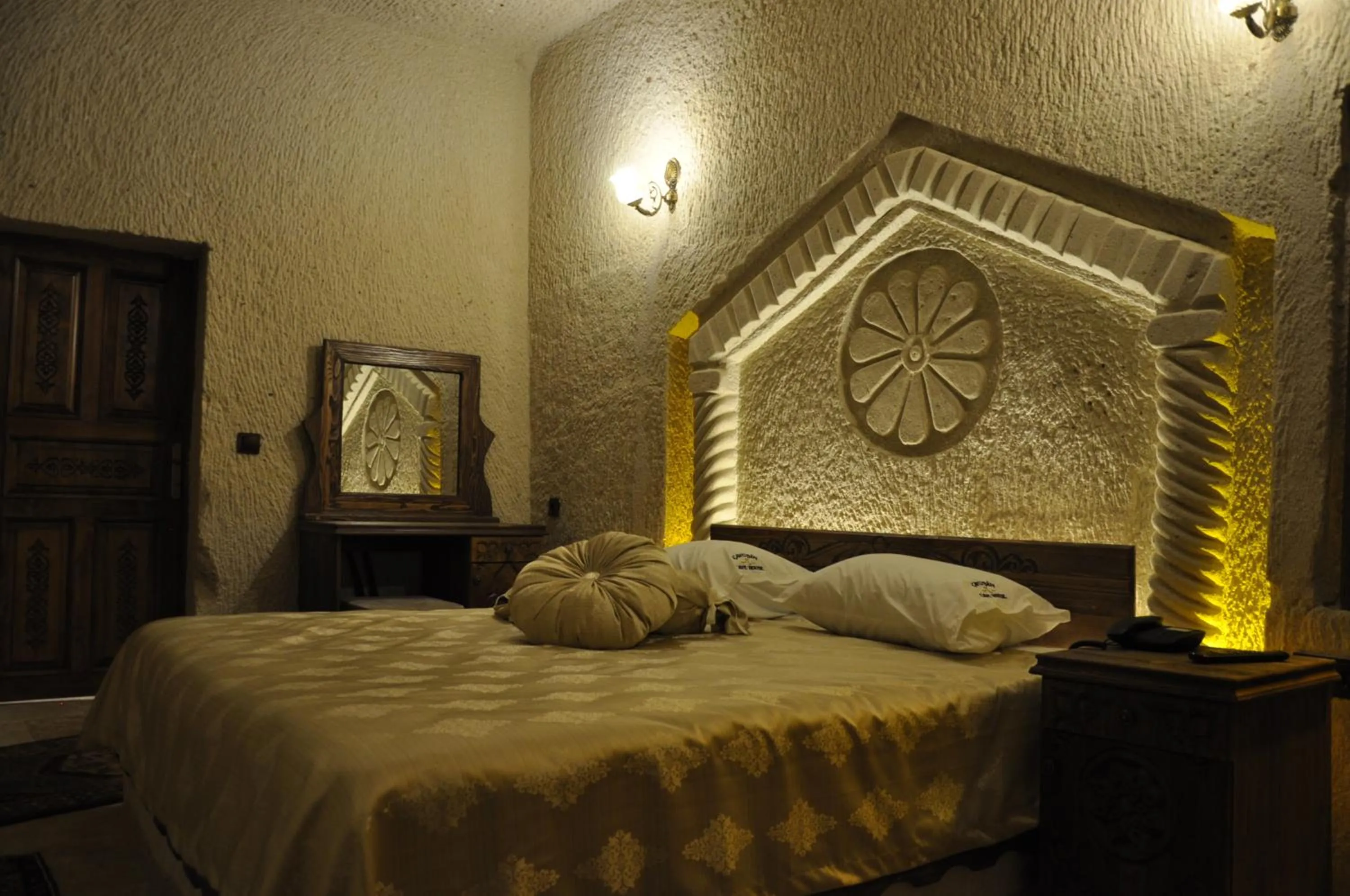 Bed in Çavuşin Cave House-Cappadocia