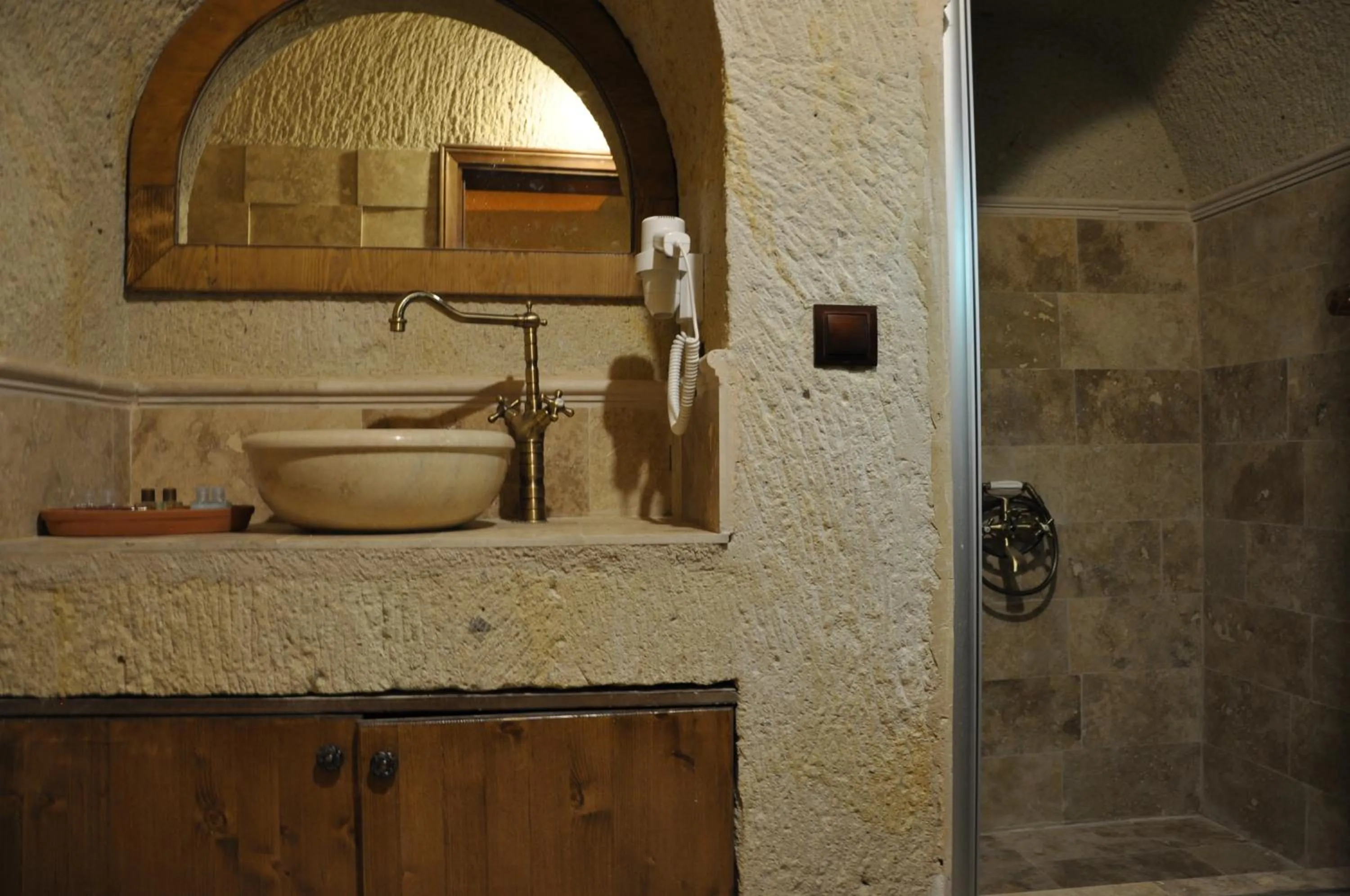 Bathroom in Çavuşin Cave House-Cappadocia