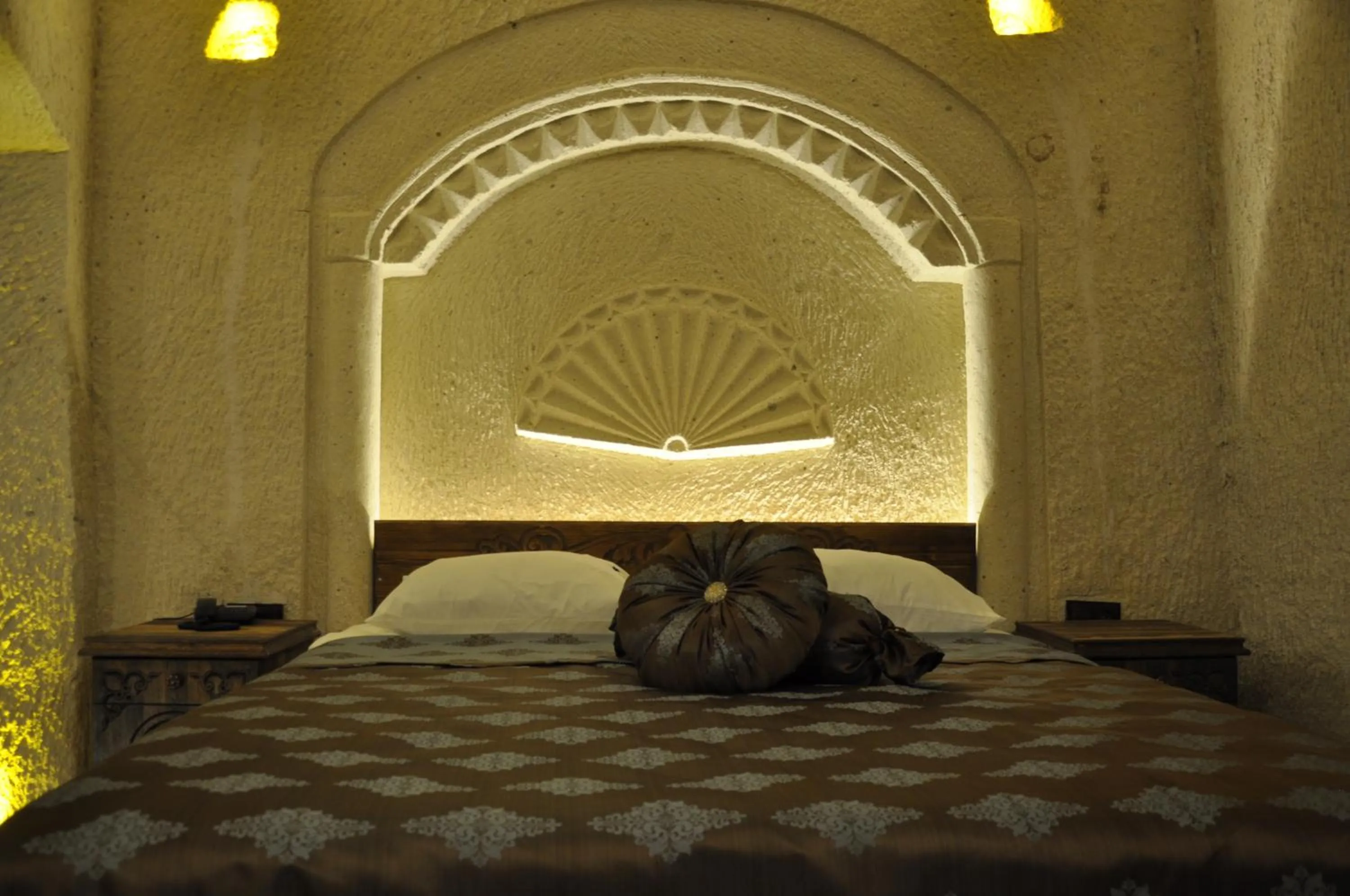 Bed in Çavuşin Cave House-Cappadocia