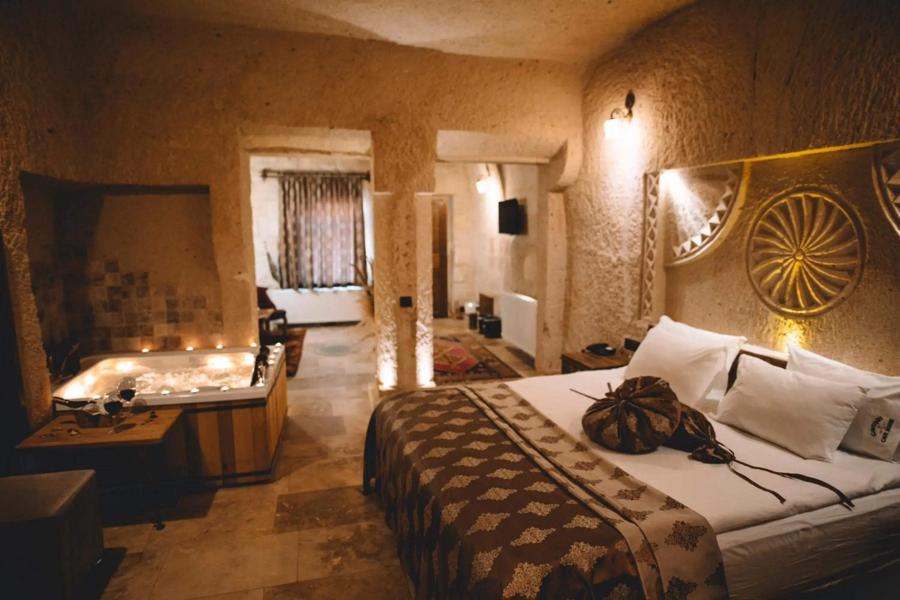 Queen Room with Spa Bath in Çavuşin Cave House-Cappadocia Queen Room with Spa Bath in Çavuşin Cave House-Cappadocia