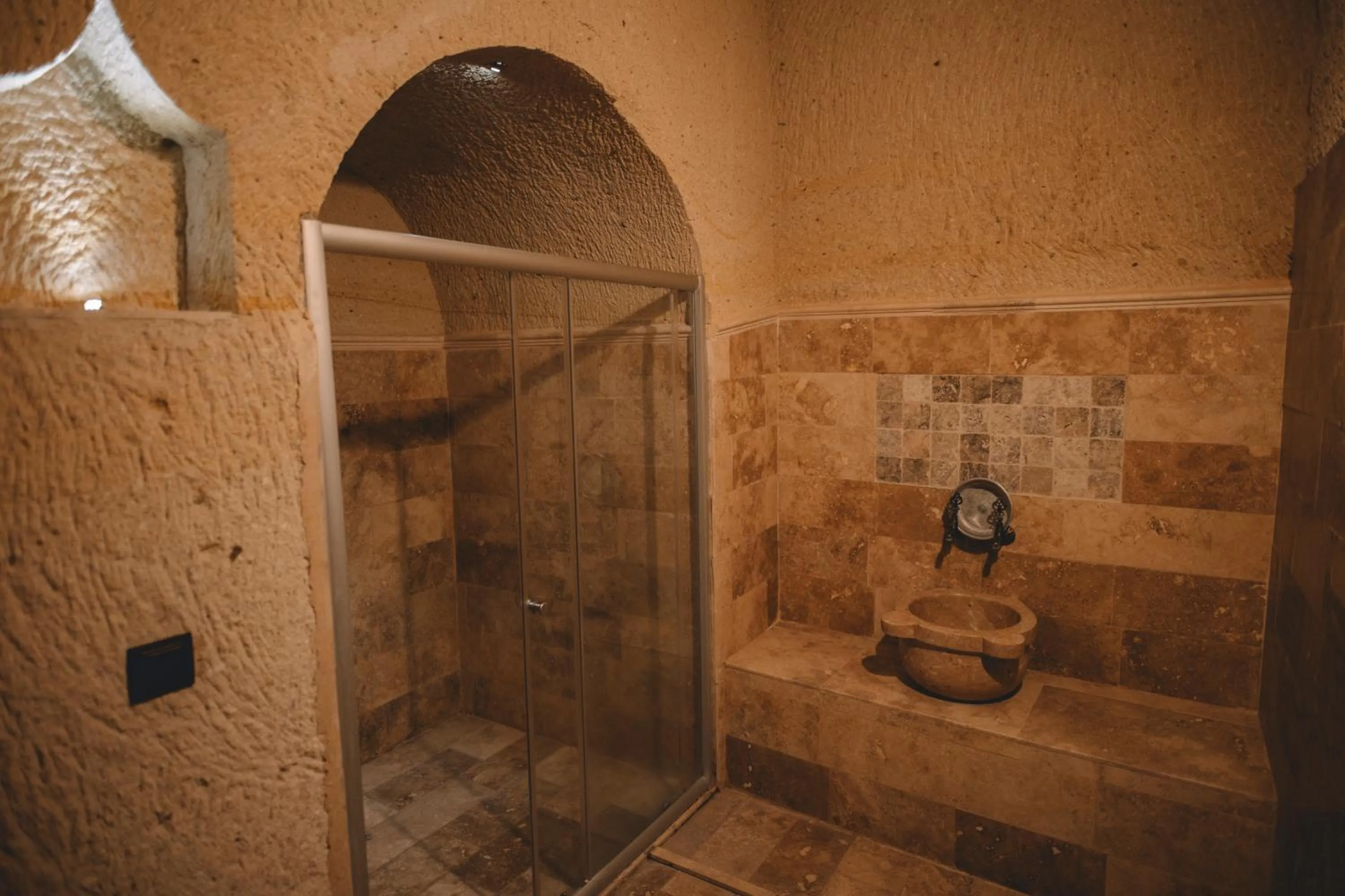 Bathroom in Çavuşin Cave House-Cappadocia