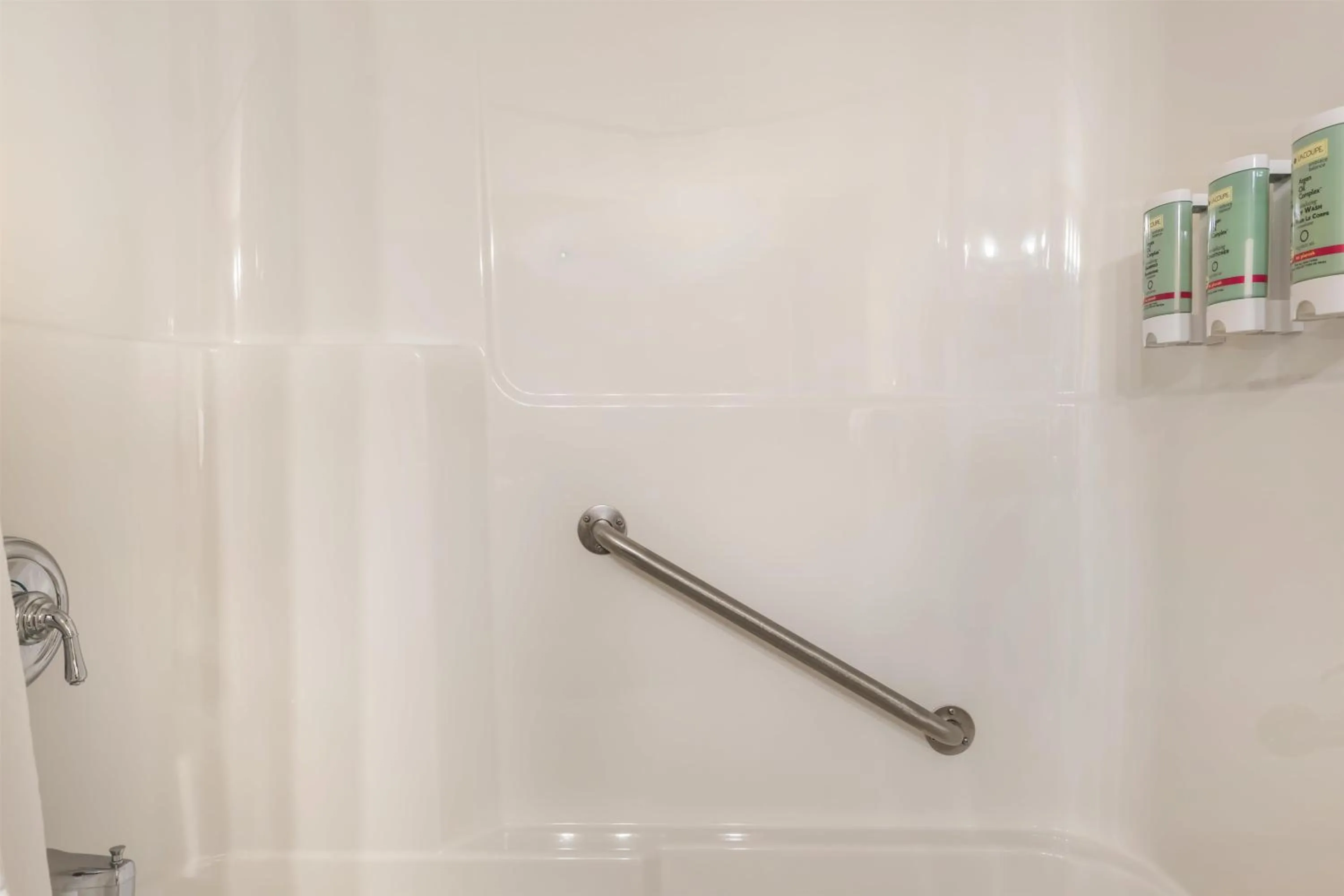 Bathroom in Best Western Sicamous Inn