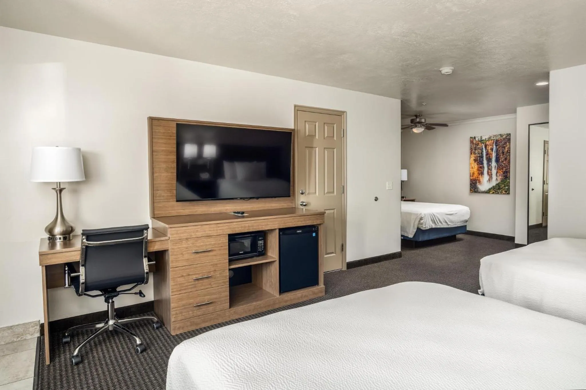 Bedroom, Bed in St. George Inn and Suites