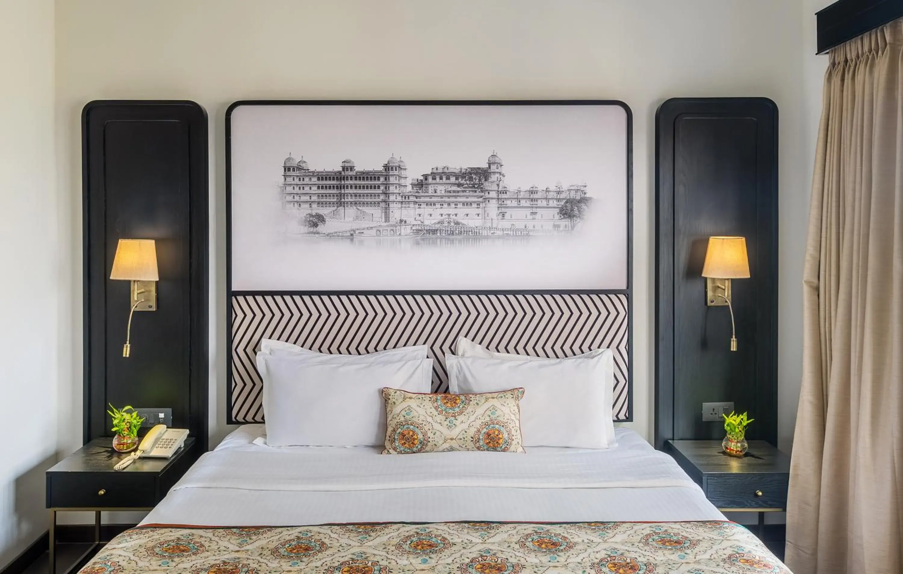 Photo of the whole room, Bed in Rajdarshan - A Lake View Hotel in Udaipur Photo of the whole room, Bed in Rajdarshan - A Lake View Hotel in Udaipur