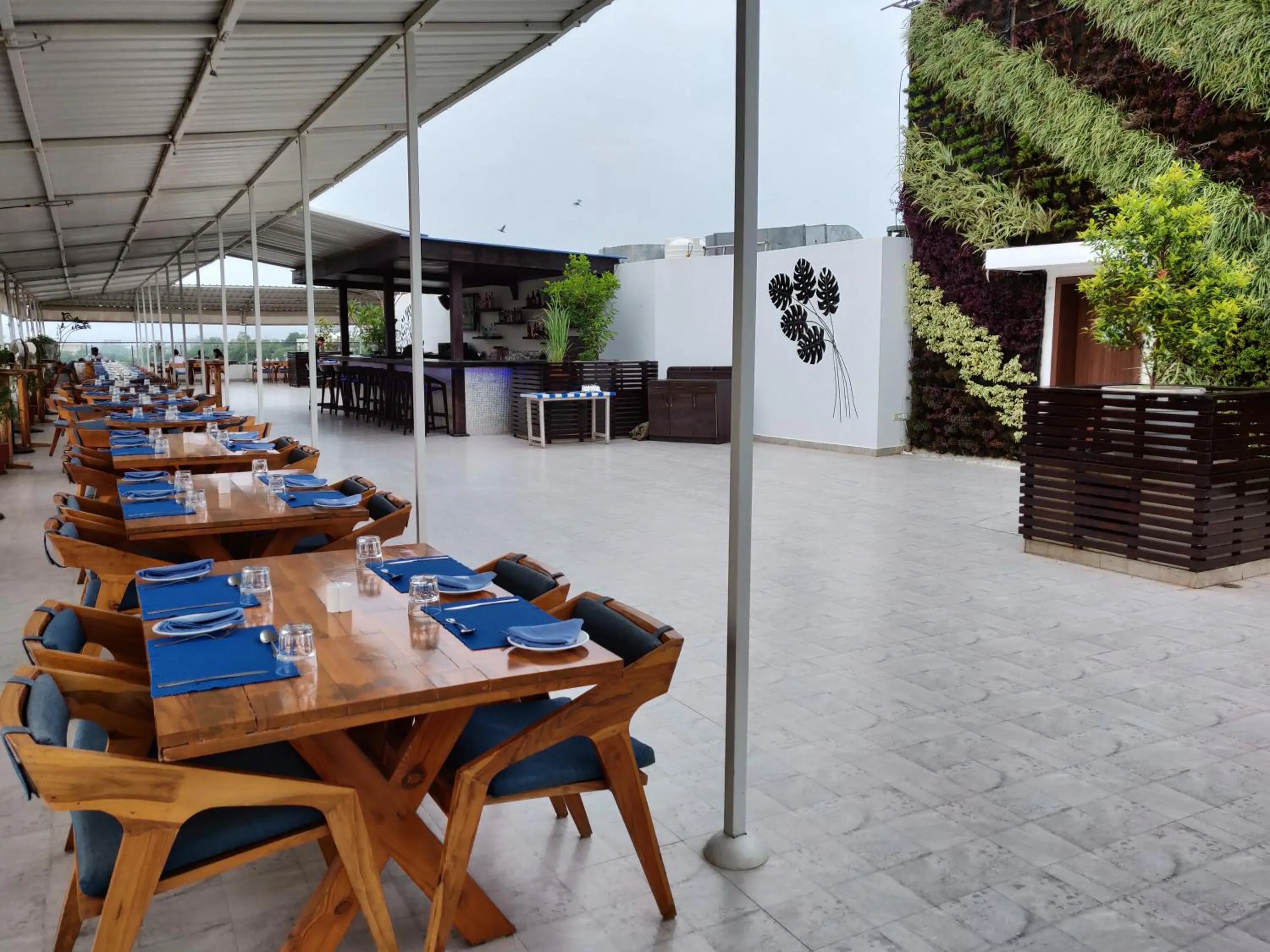 Restaurant/places to eat in Rajdarshan - A Lake View Hotel in Udaipur