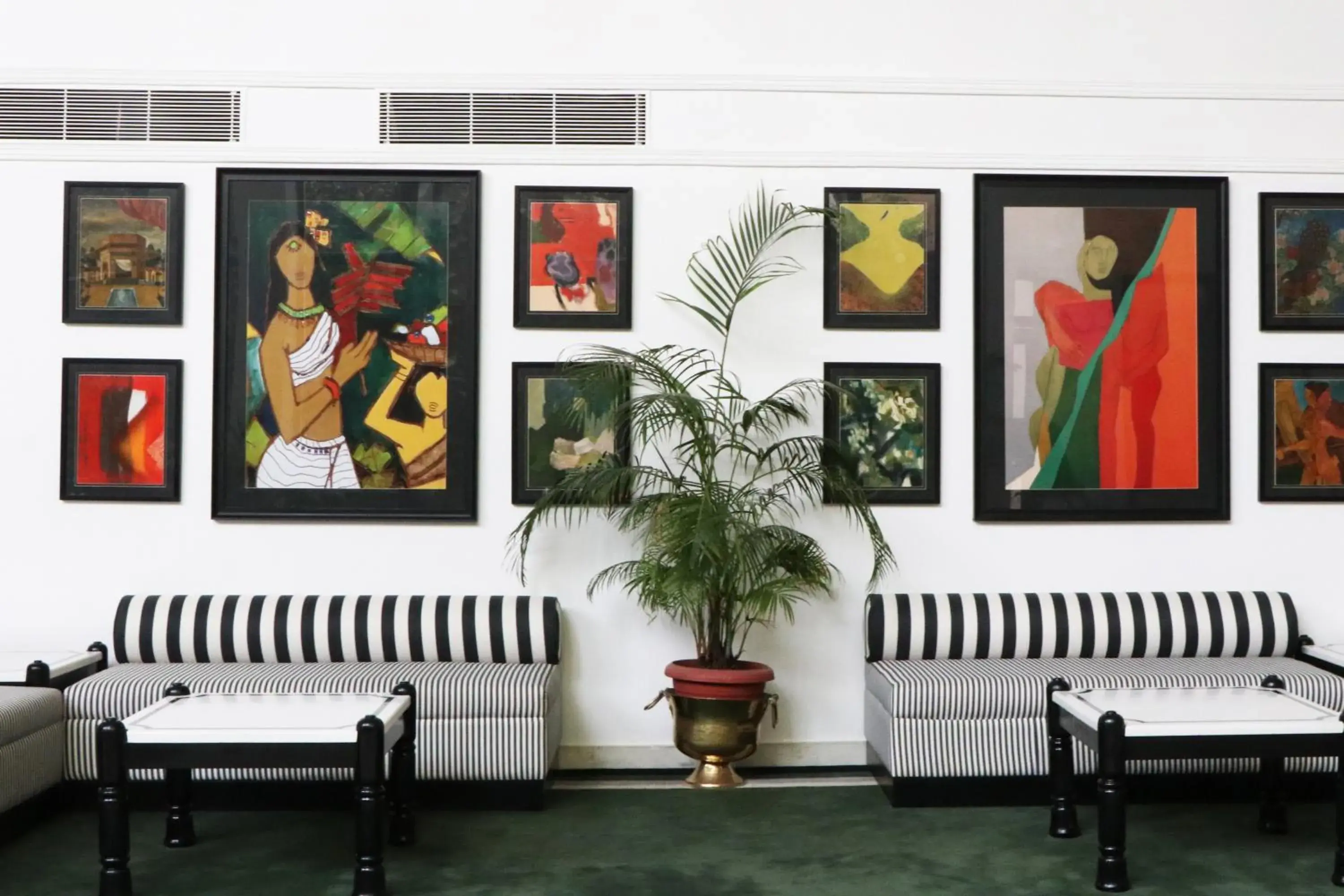 Lobby or reception in Rajdarshan - A Lake View Hotel in Udaipur Lobby or reception in Rajdarshan - A Lake View Hotel in Udaipur