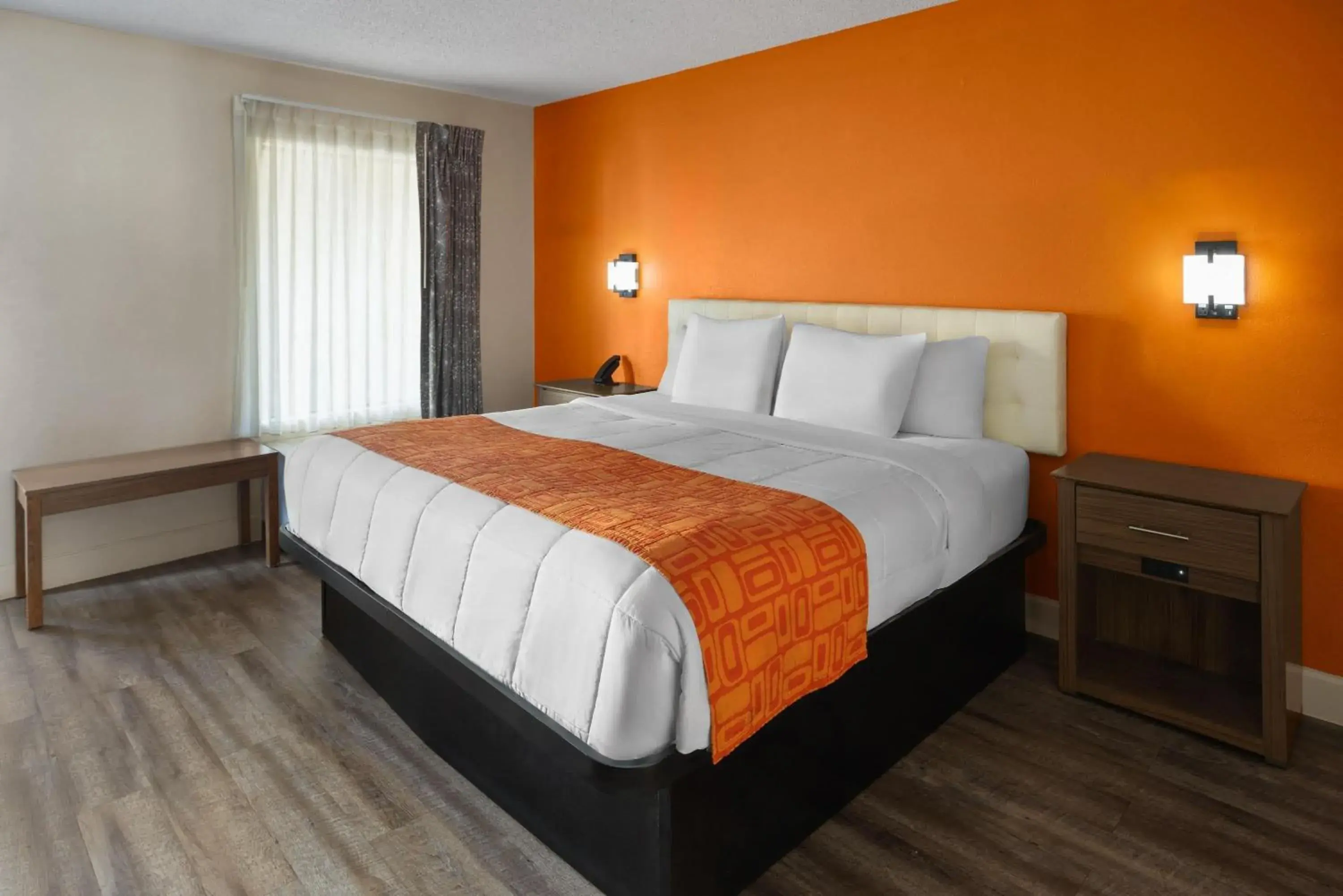 Photo of the whole room, Bed in Howard Johnson by Wyndham Savannah GA Photo of the whole room, Bed in Howard Johnson by Wyndham Savannah GA