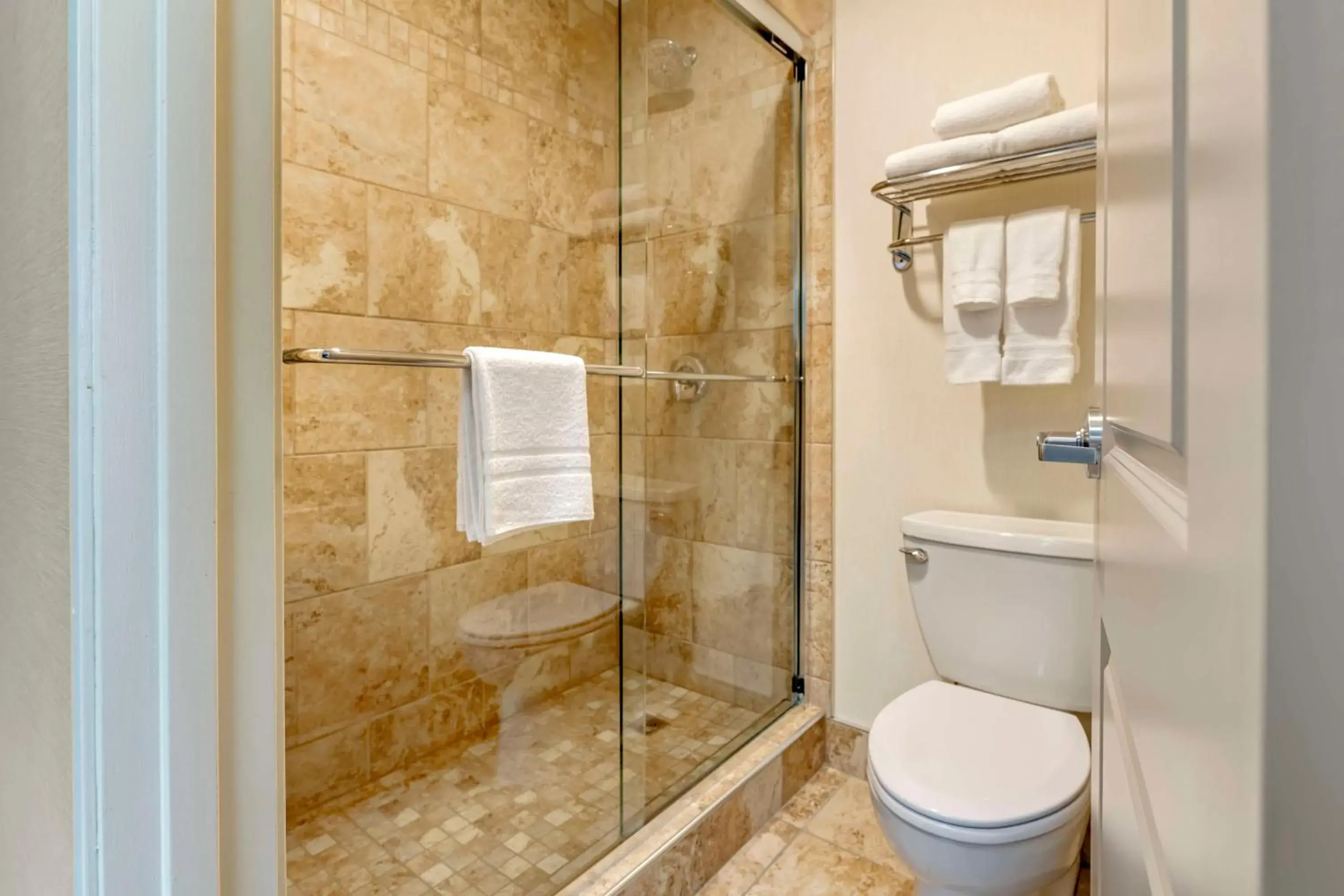 Bathroom in Best Western Plus InnTowner Madison Bathroom in Best Western Plus InnTowner Madison