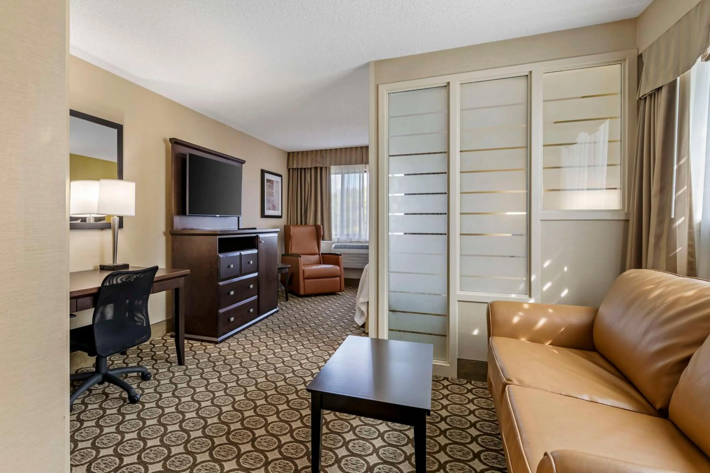 Bedroom in Best Western Plus InnTowner Madison