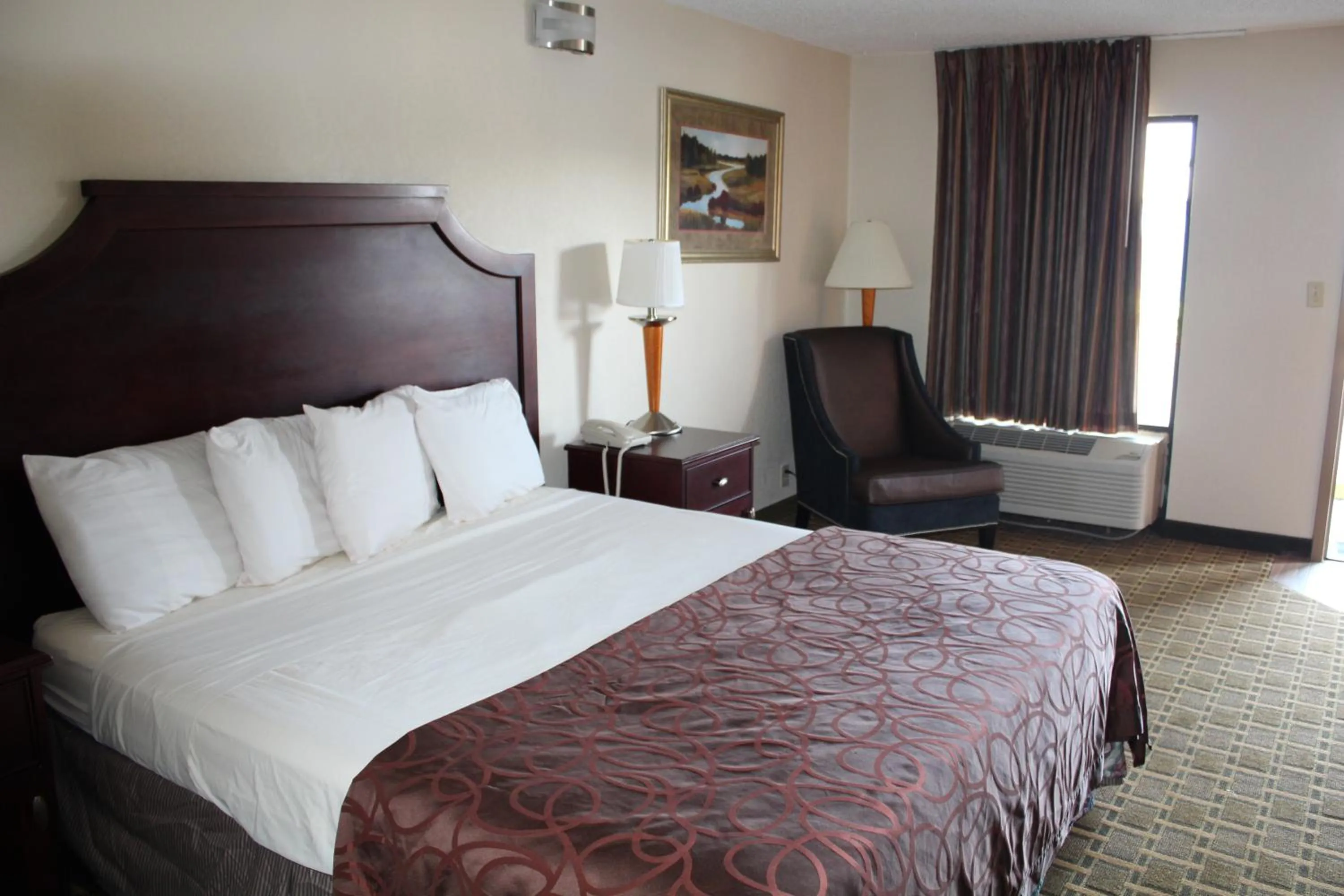 Bed in Economy Inn - Statesville