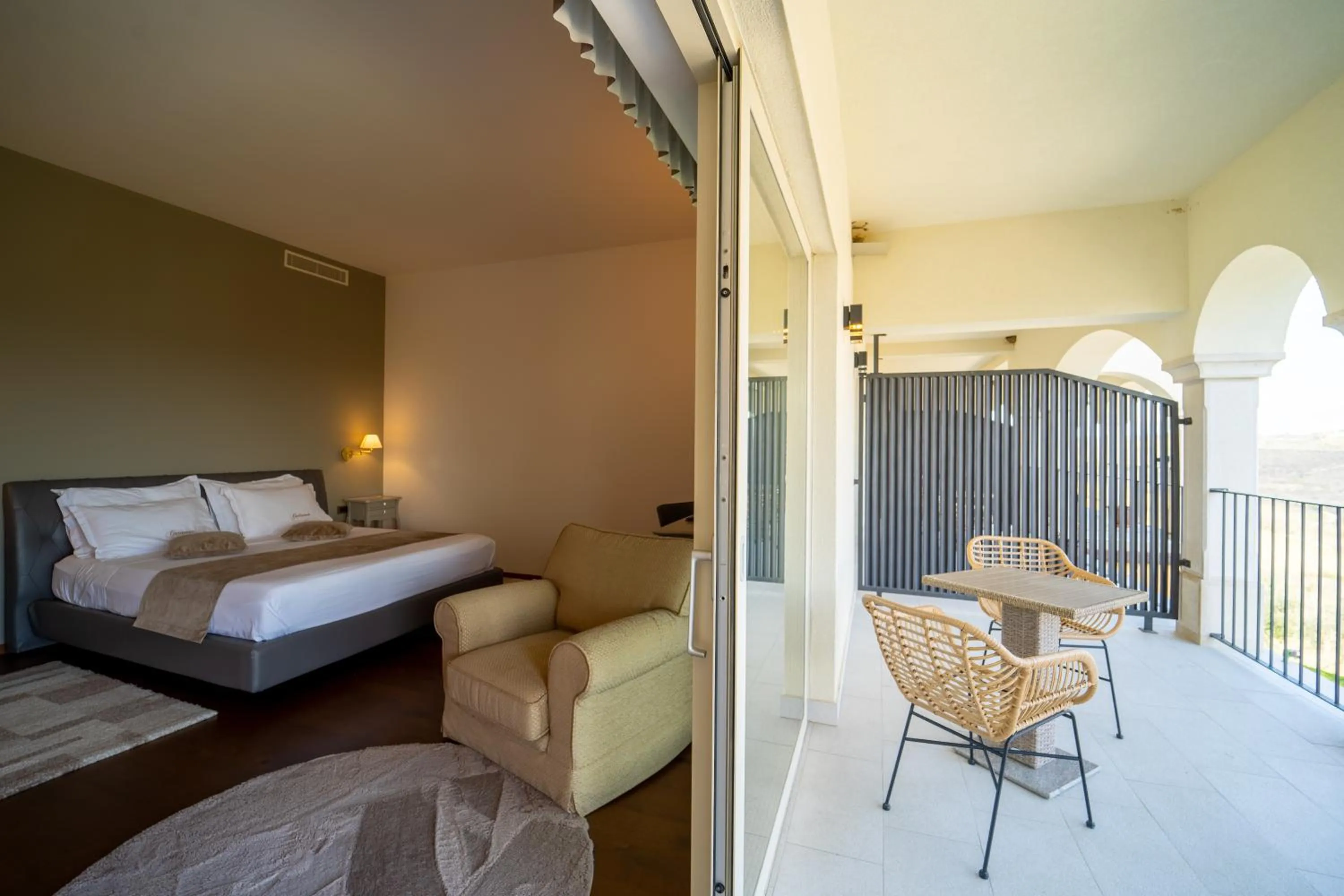 View (from property/room), Bed in Wine Residence Cattunar