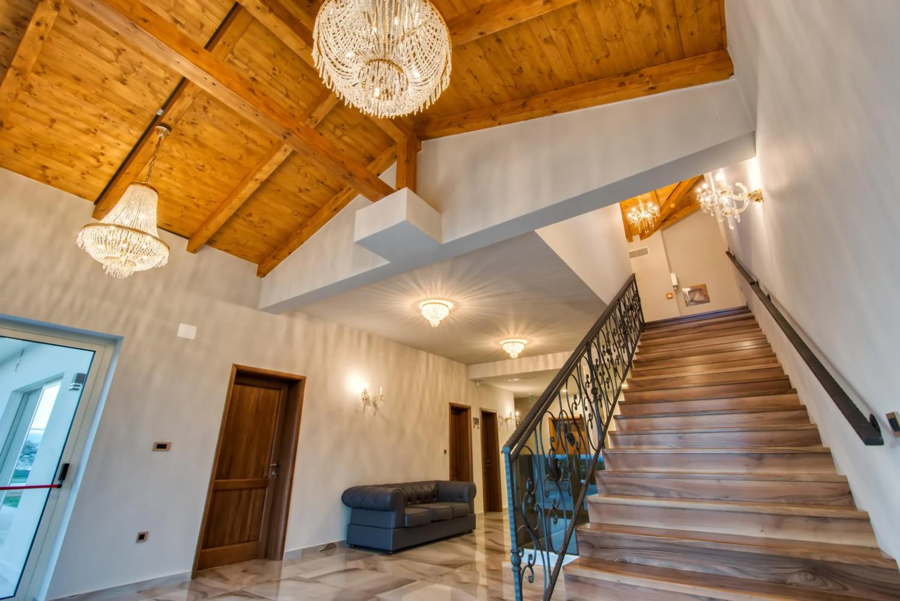 Property building in Wine Residence Cattunar