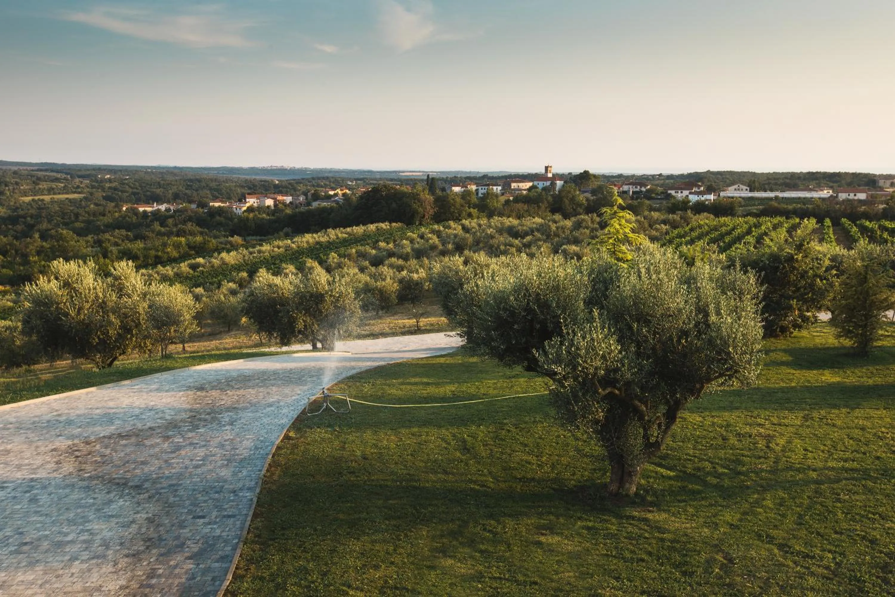 Nearby landmark in Wine Residence Cattunar