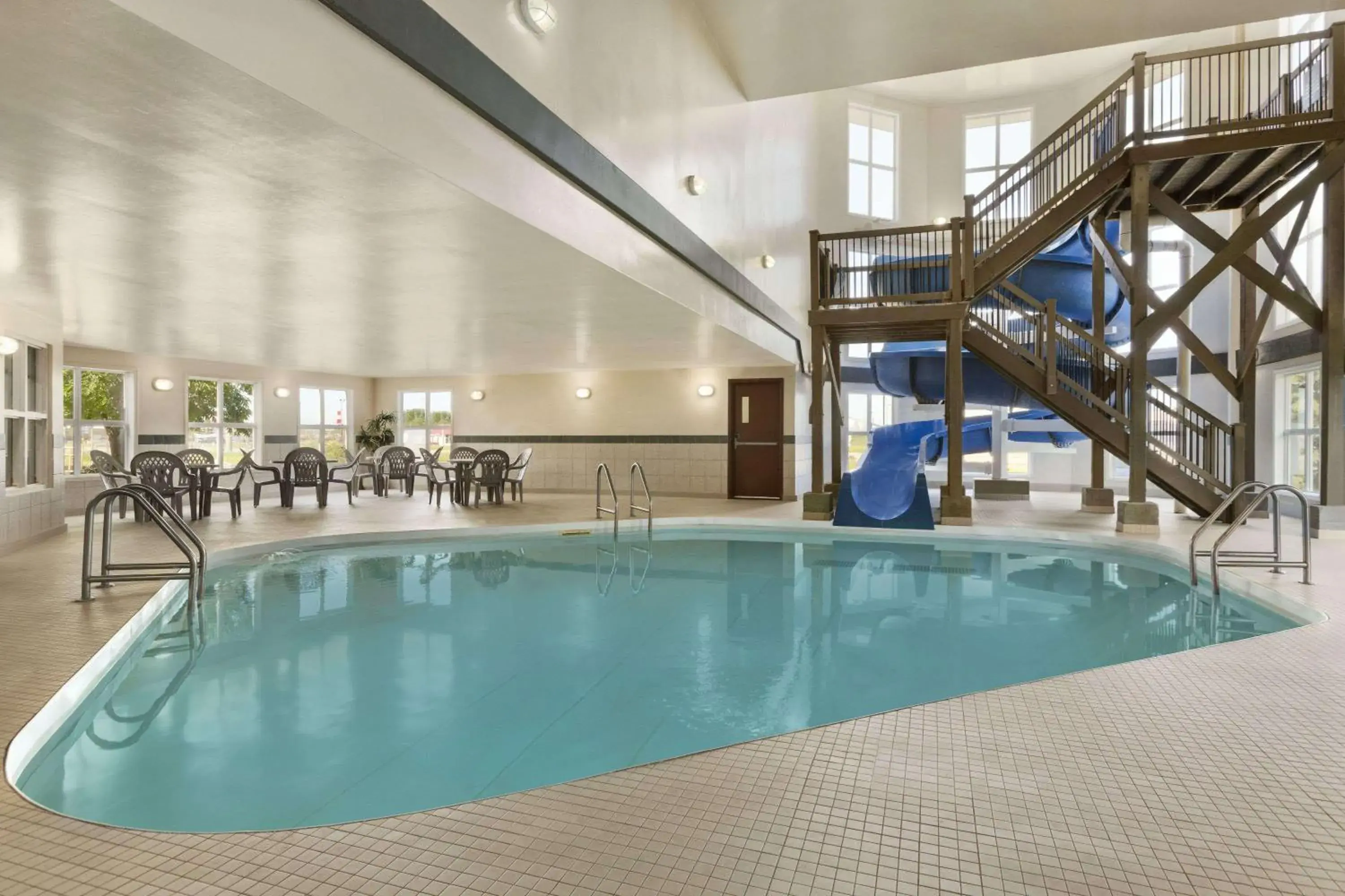 Pool view in Days Inn by Wyndham Steinbach Pool view in Days Inn by Wyndham Steinbach