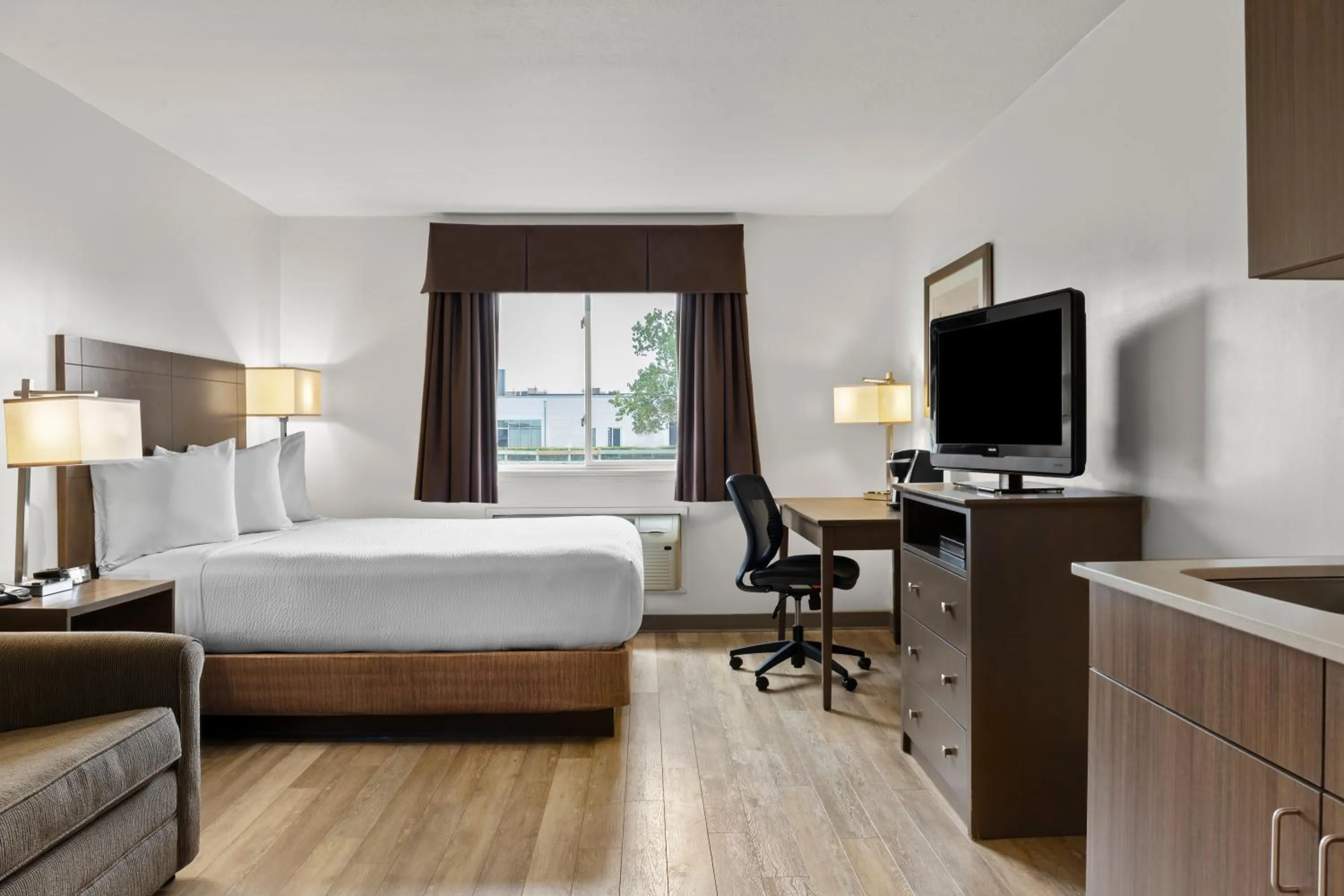 Bed in Days Inn by Wyndham Steinbach