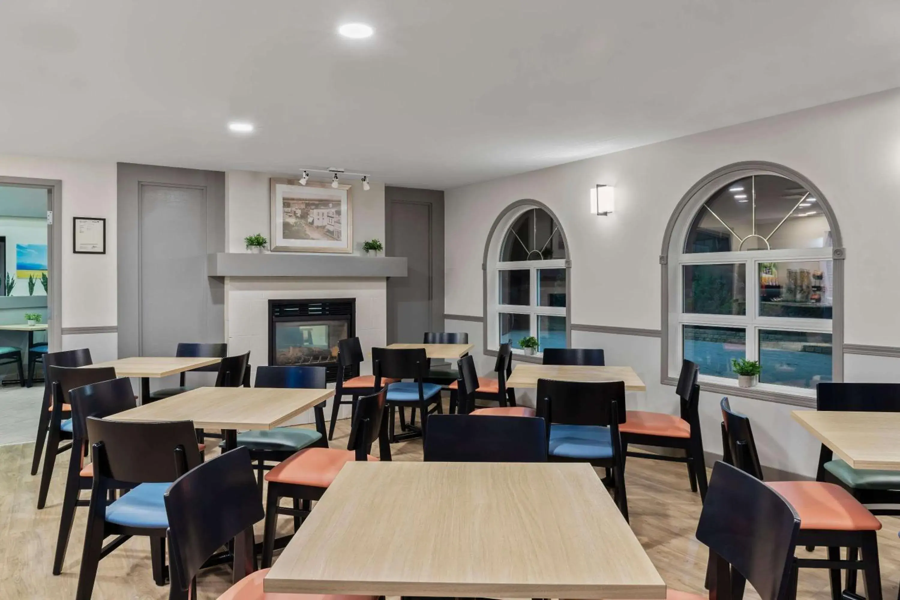 Restaurant/places to eat in Days Inn by Wyndham Steinbach Restaurant/places to eat in Days Inn by Wyndham Steinbach