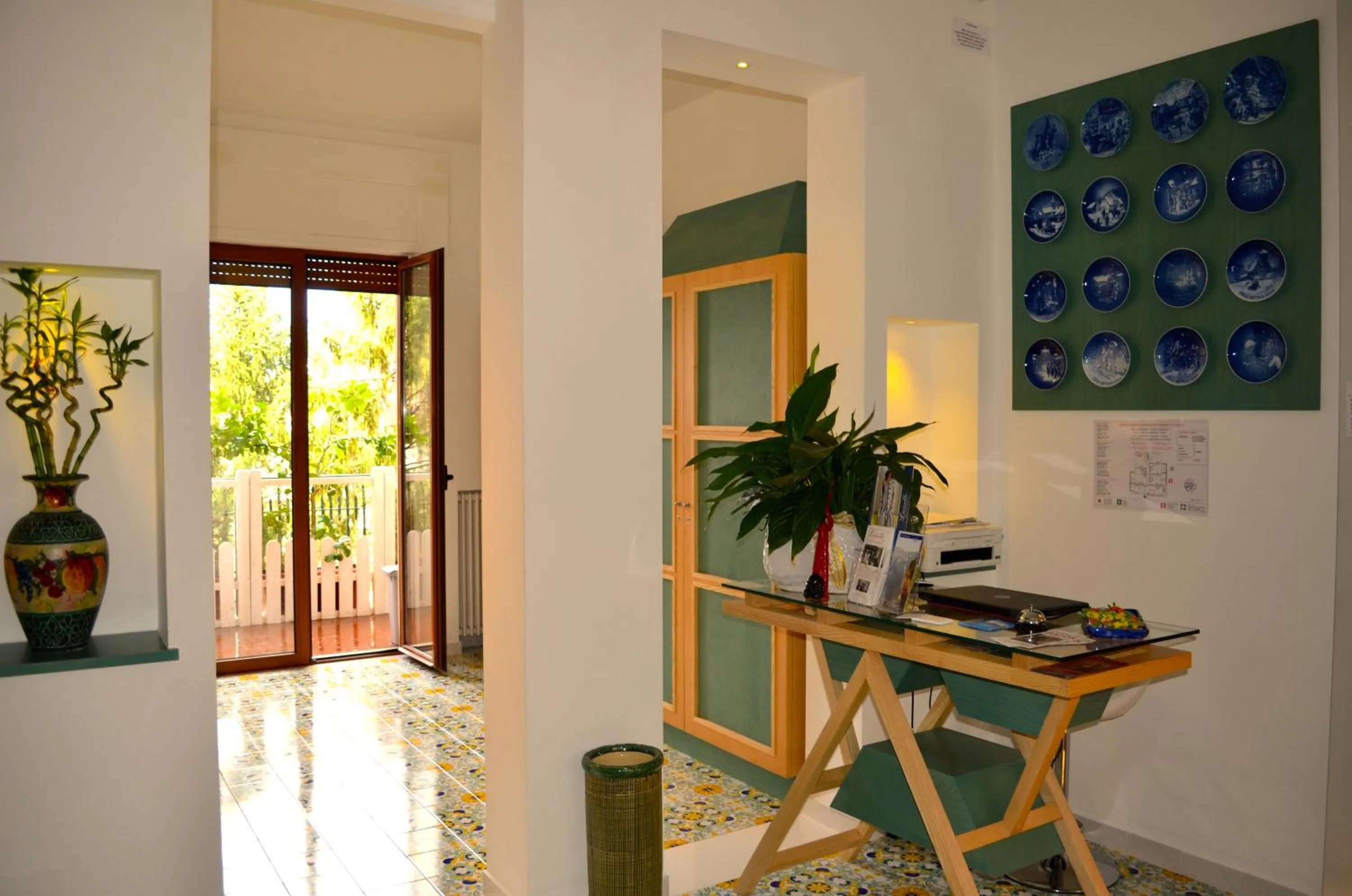 Lobby or reception in Luiselle Charming Accommodation Sorrento City Center