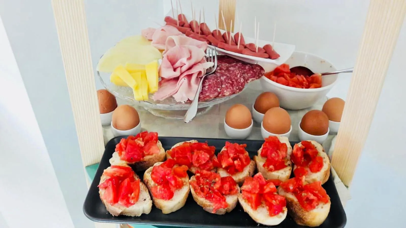 Food and drinks in Luiselle Charming Accommodation Sorrento City Center