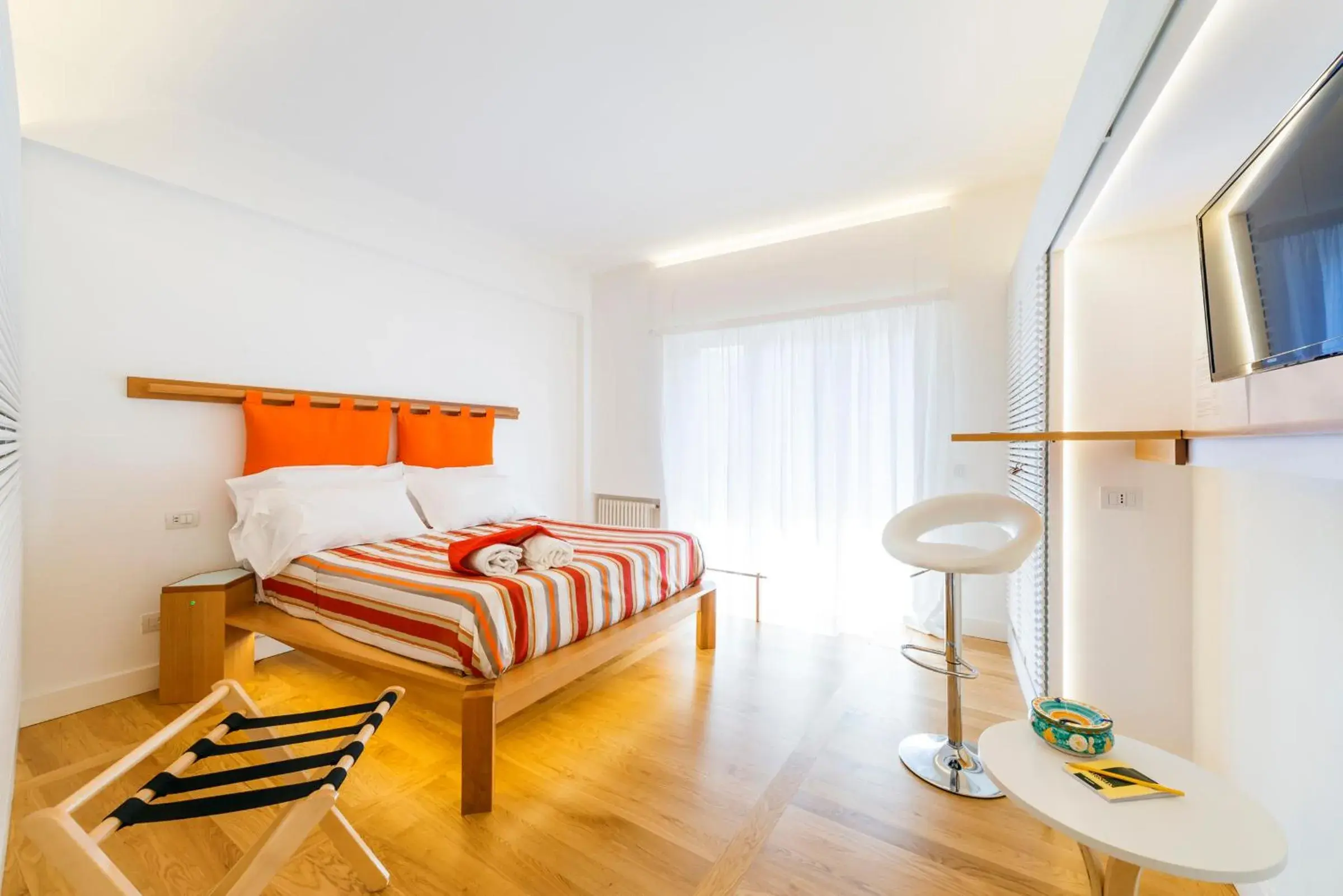 Deluxe Room with Balcony in Luiselle Charming Accommodation Sorrento City Center Deluxe Room with Balcony in Luiselle Charming Accommodation Sorrento City Center