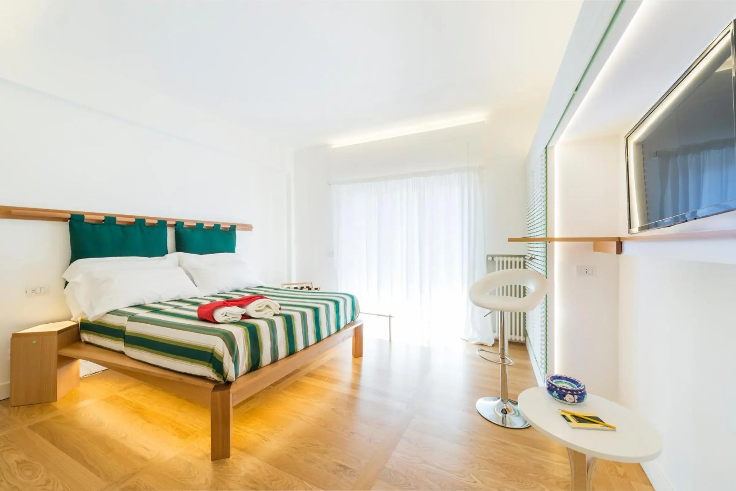 Deluxe Room with Balcony in Luiselle Charming Accommodation Sorrento City Center Deluxe Room with Balcony in Luiselle Charming Accommodation Sorrento City Center
