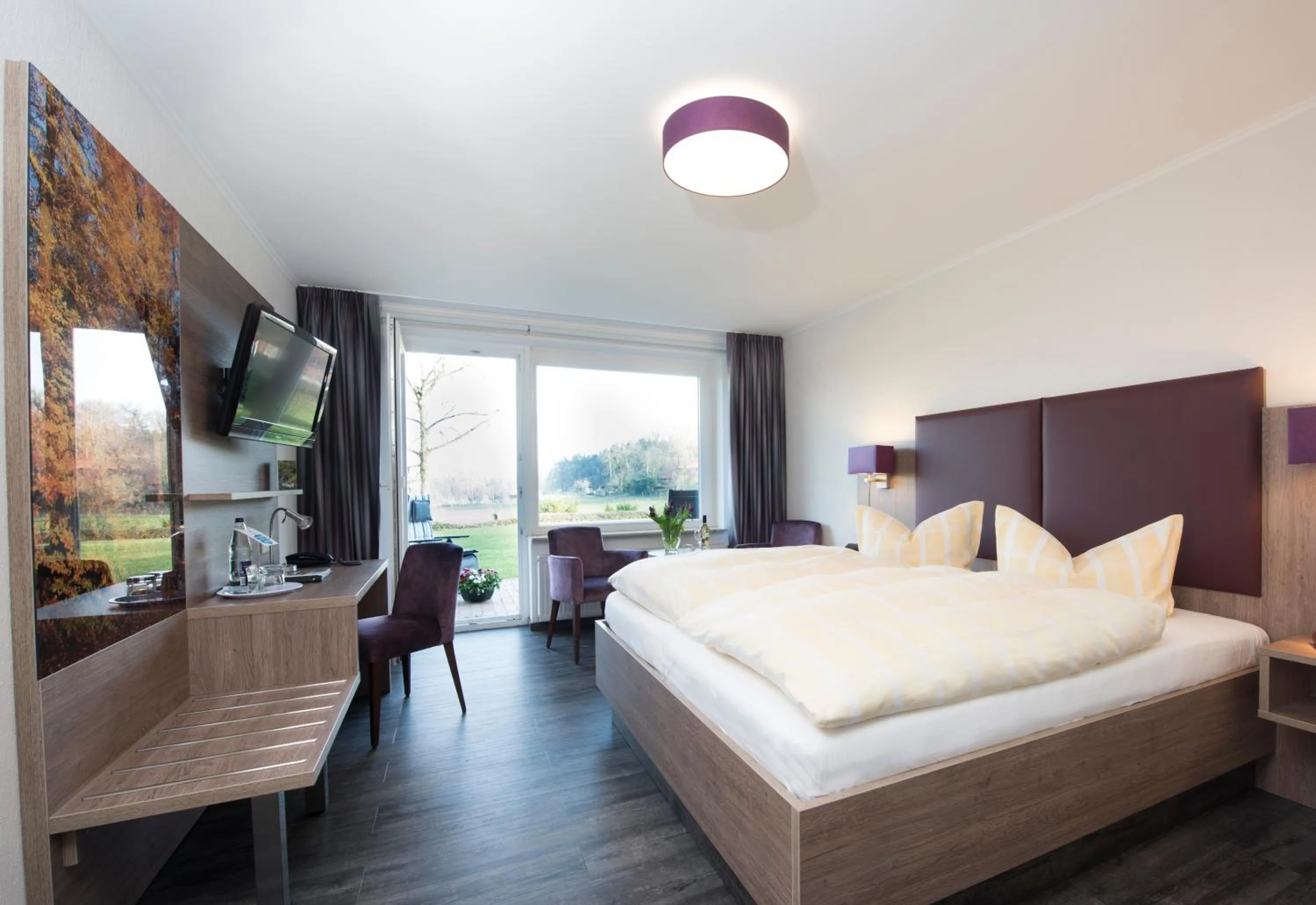 Photo of the whole room, Bed in Hotel Land-gut-Hotel Wahlde