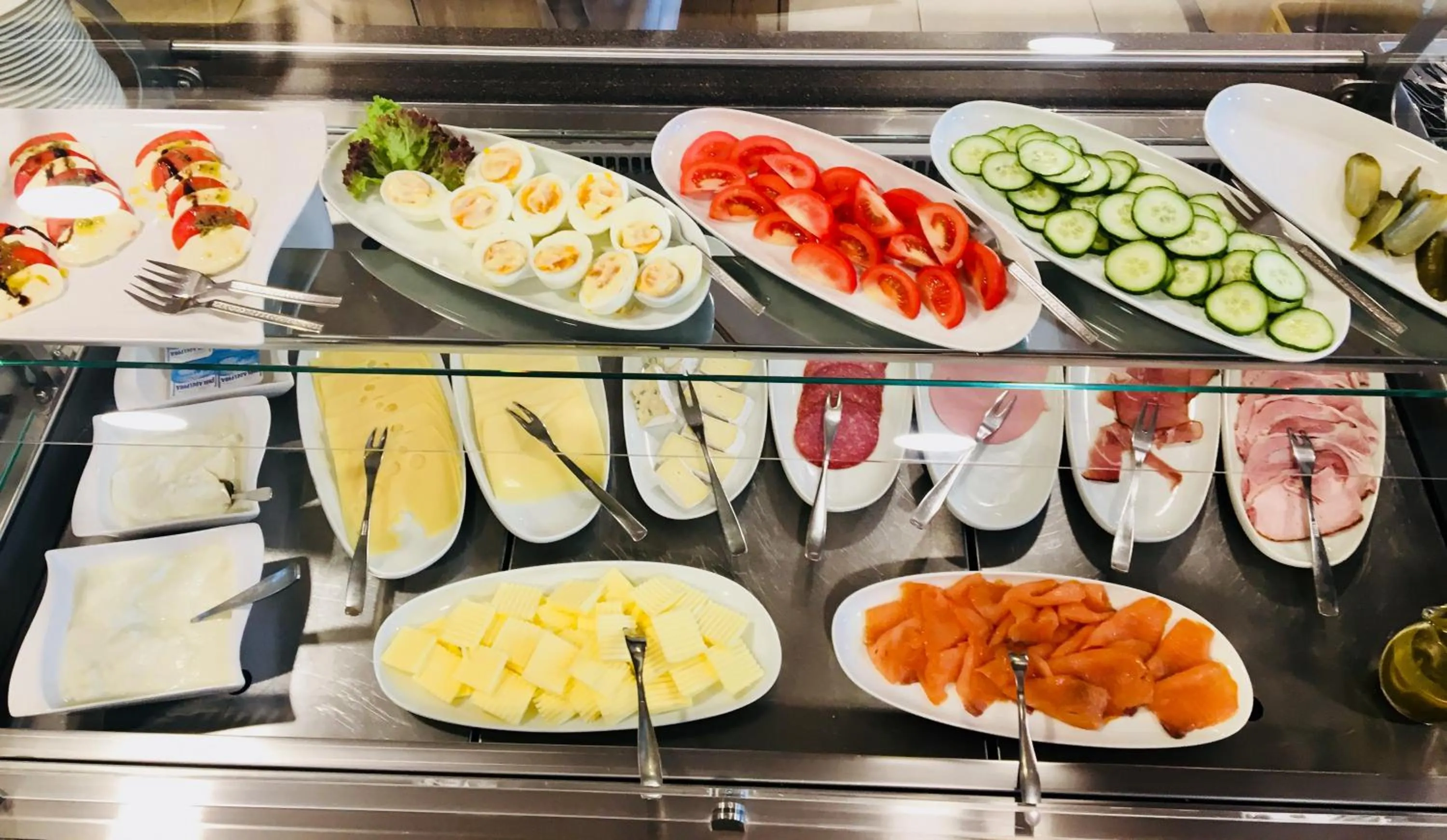 Breakfast in Hotel Land-gut-Hotel Wahlde