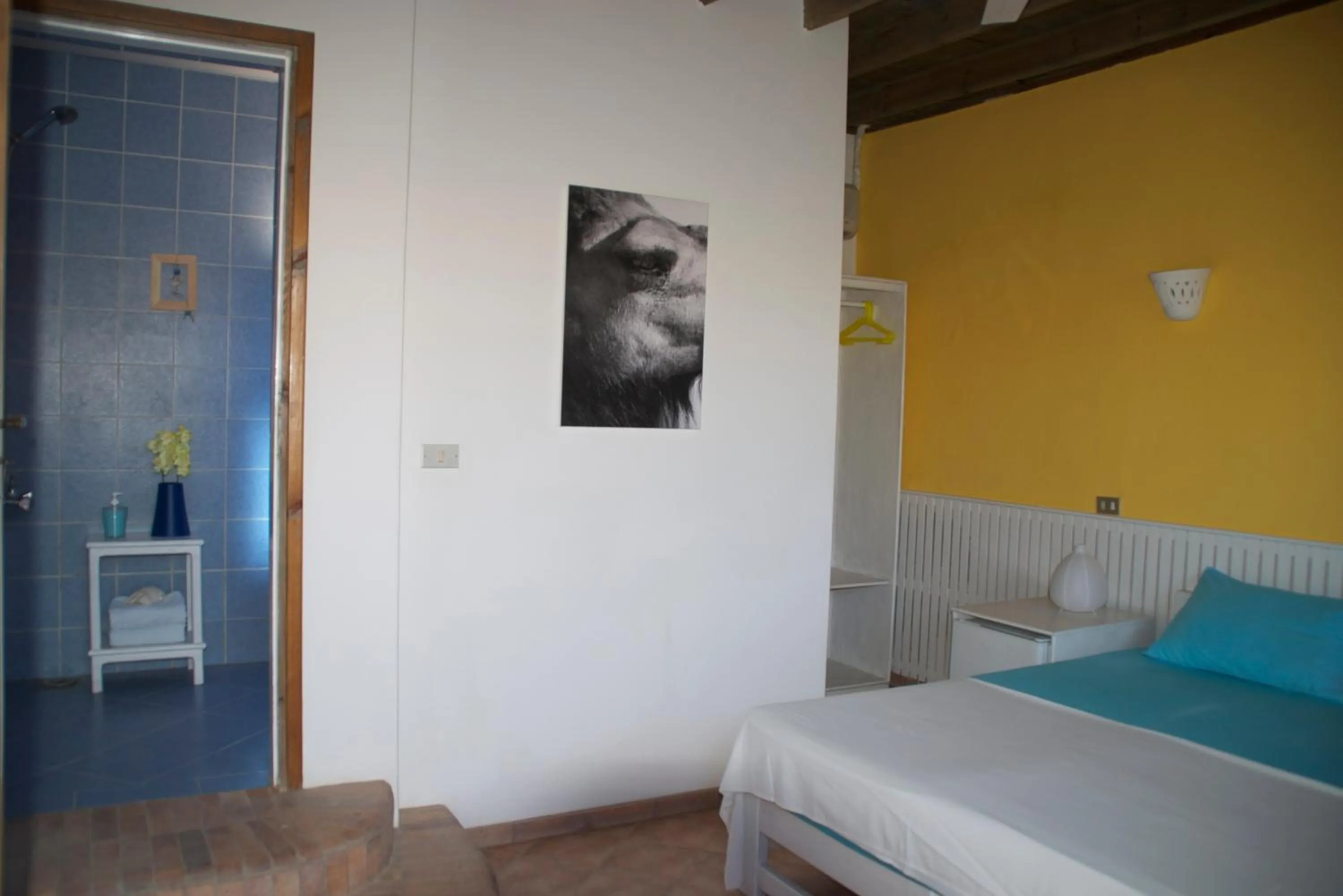 Decorative detail, Bed in Eldorado Lodge and Restaurant