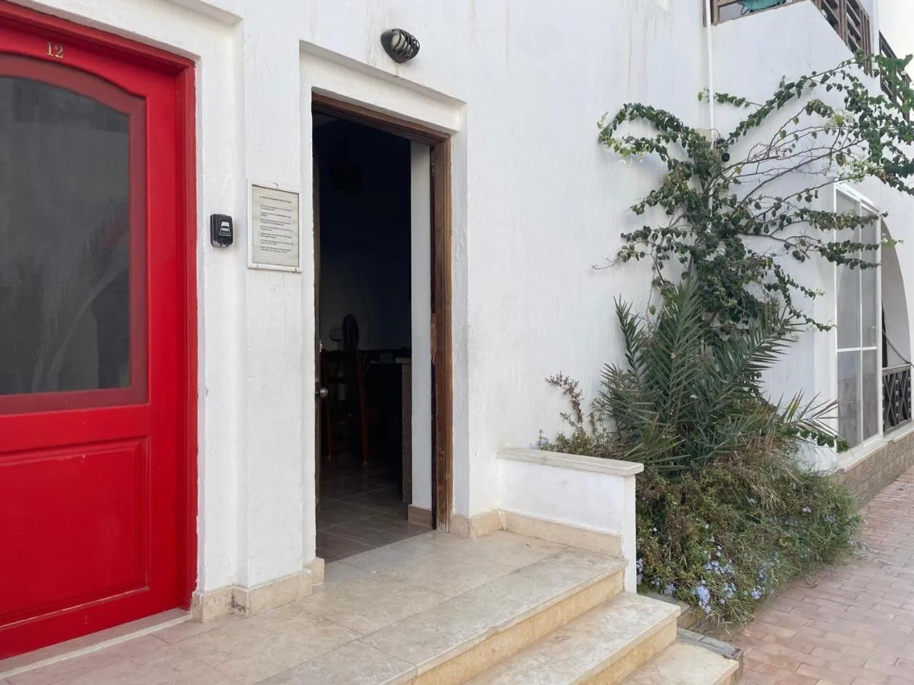 Facade/entrance in Eldorado Lodge and Restaurant