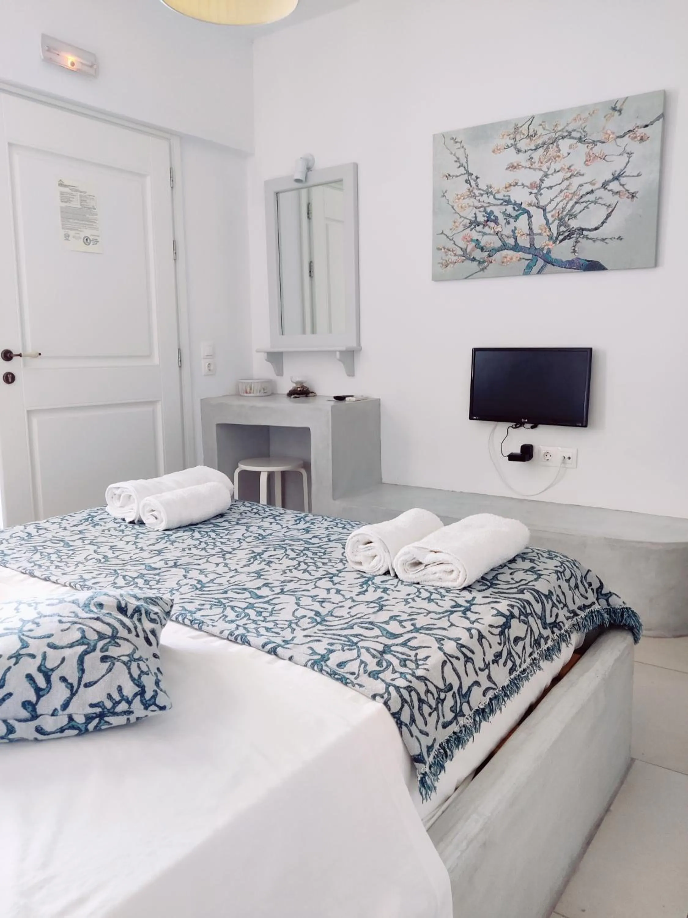 Bed in Drouga's Studios & Suites Astypalaia Greece
